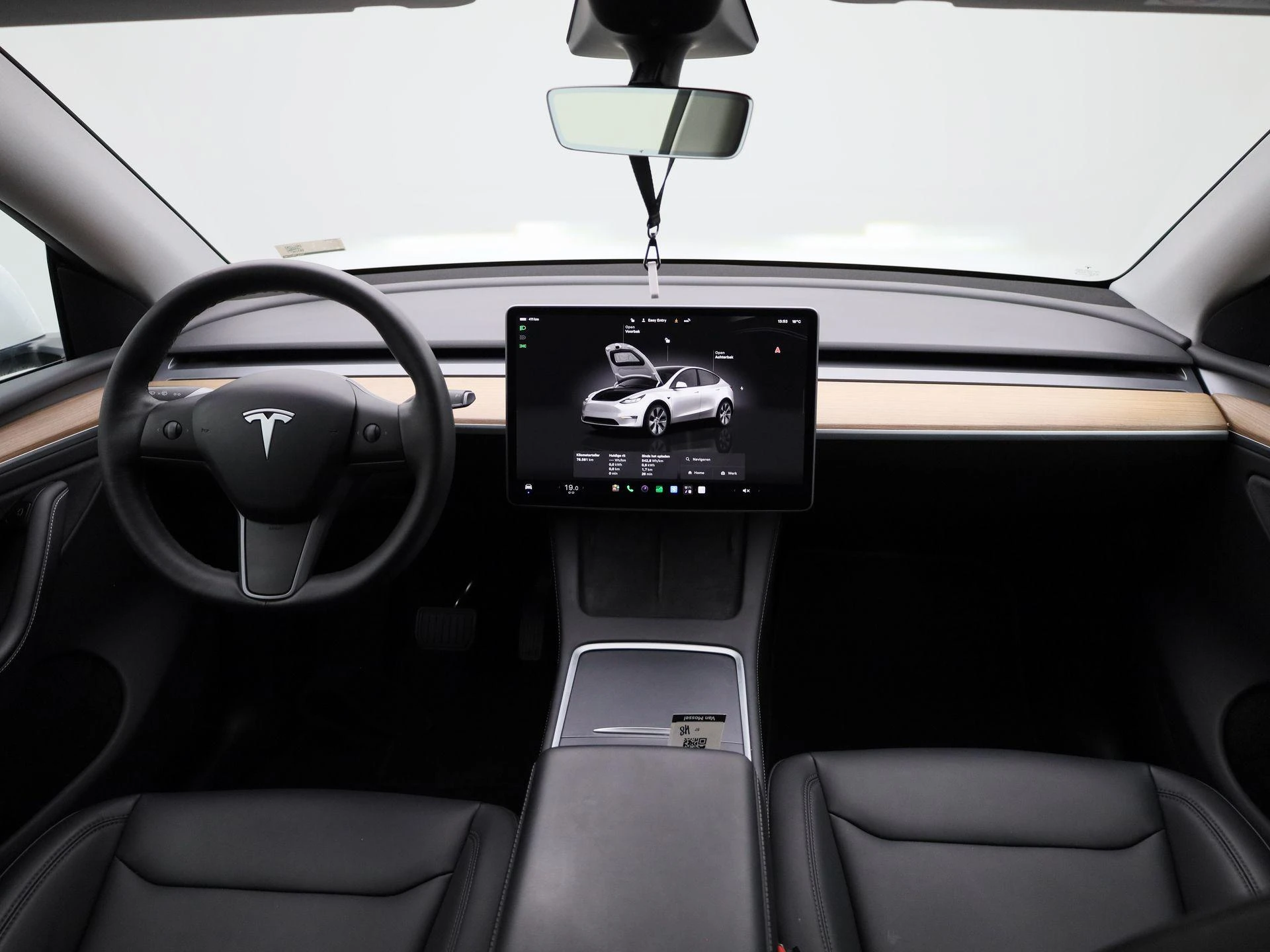 Tesla-Model Y-image-35