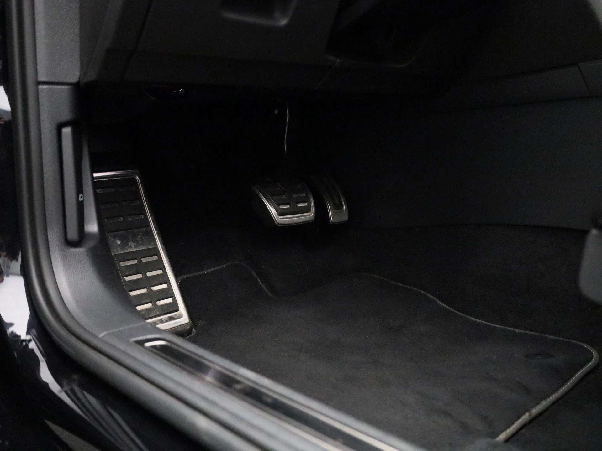 Volkswagen-Arteon-image-44