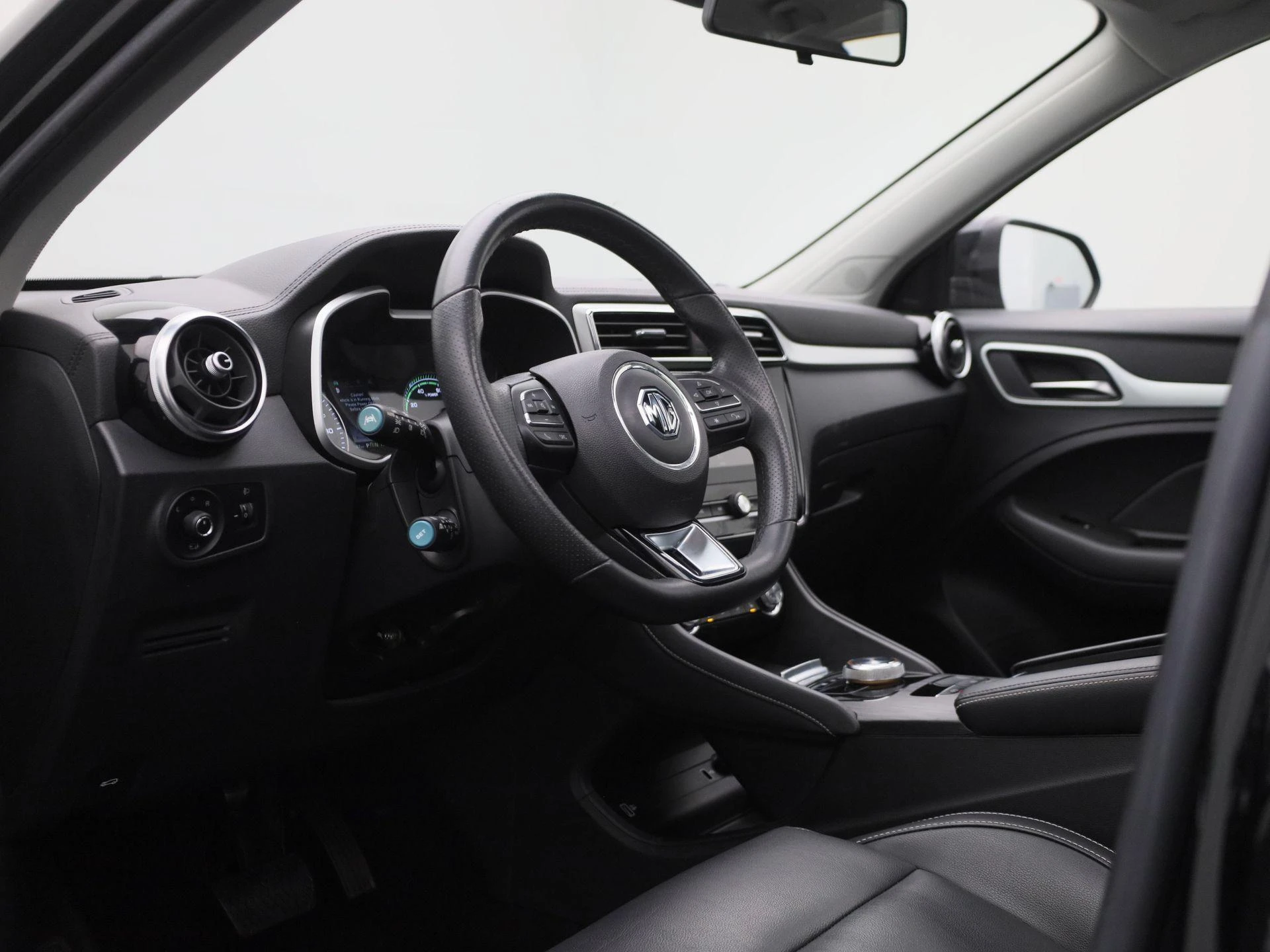 MG-ZS EV-image-29
