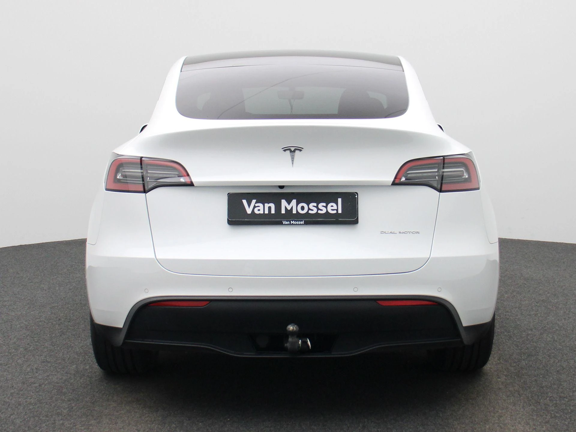Tesla-Model Y-image-4