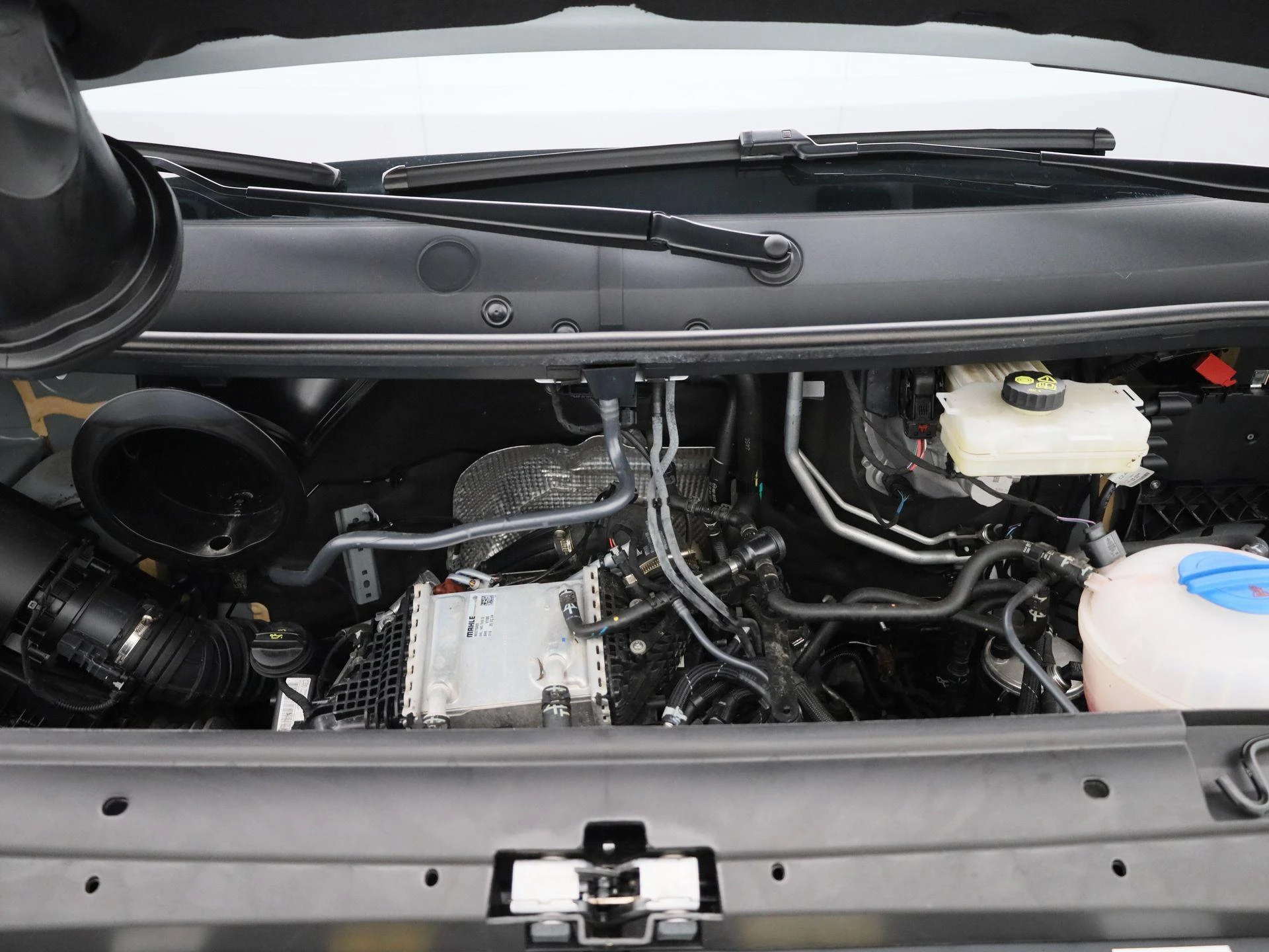 Volkswagen-Crafter-image-38