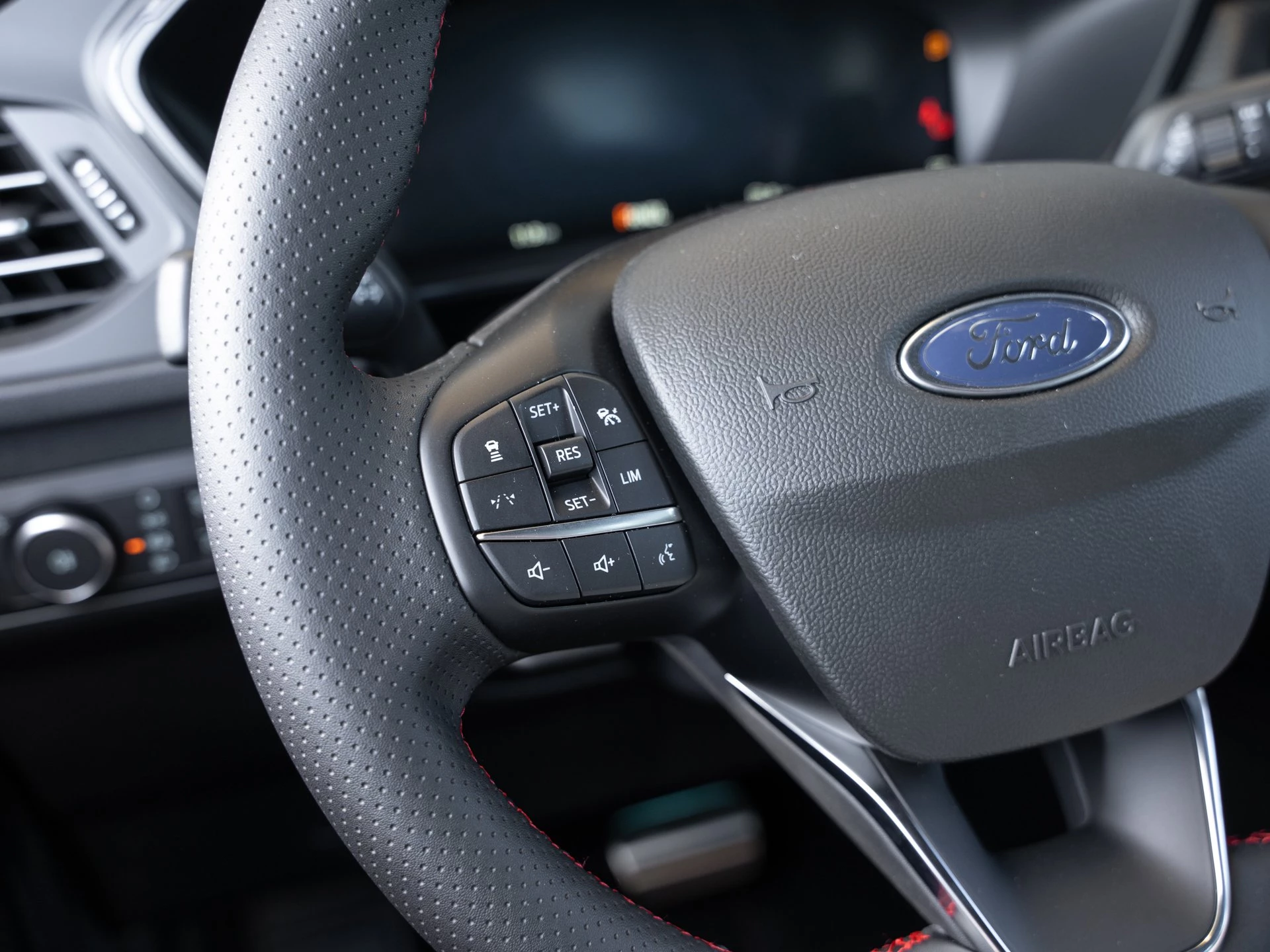 Ford Kuga ST-Line X 2.5 Duratec Vollhybrid MJ 2026.25 *Aktion Lieferung bis 30.06.2026*