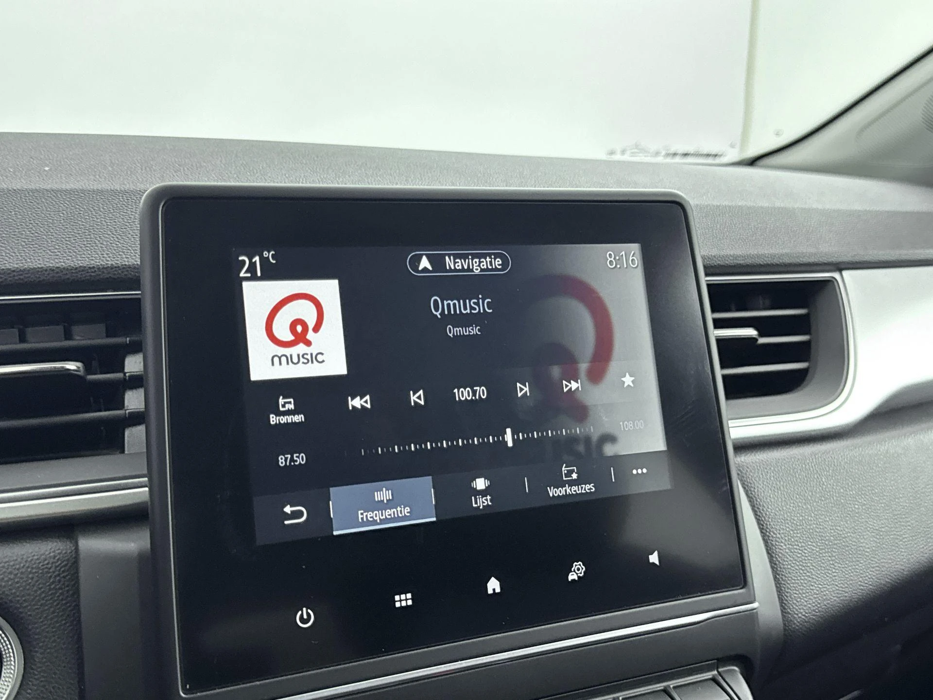 Renault-Captur-image-6