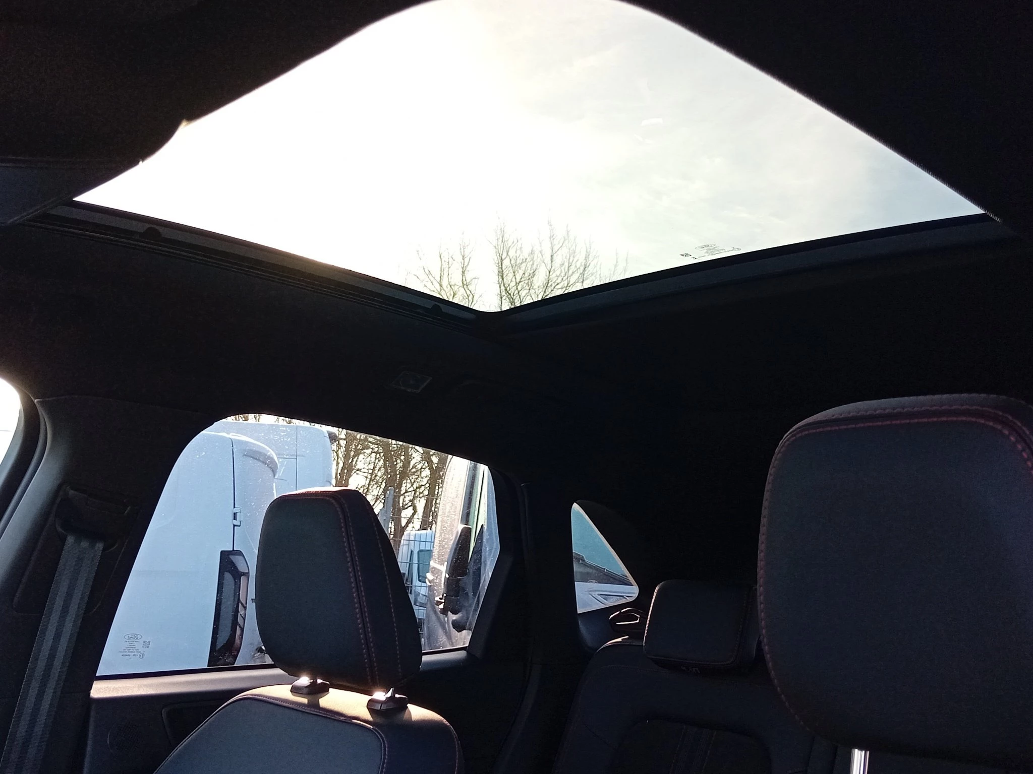 Ford Kuga ST-Line X Aut.*PANO*AHK*360GRAD*LED-MATRIX*NAVI*GRA*WINTER-PKT.