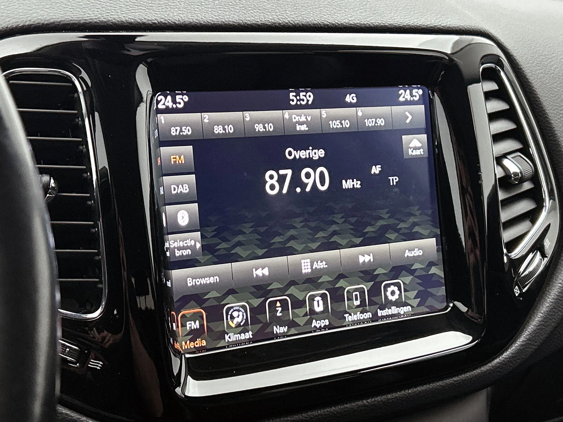 Jeep-Compass-image-6