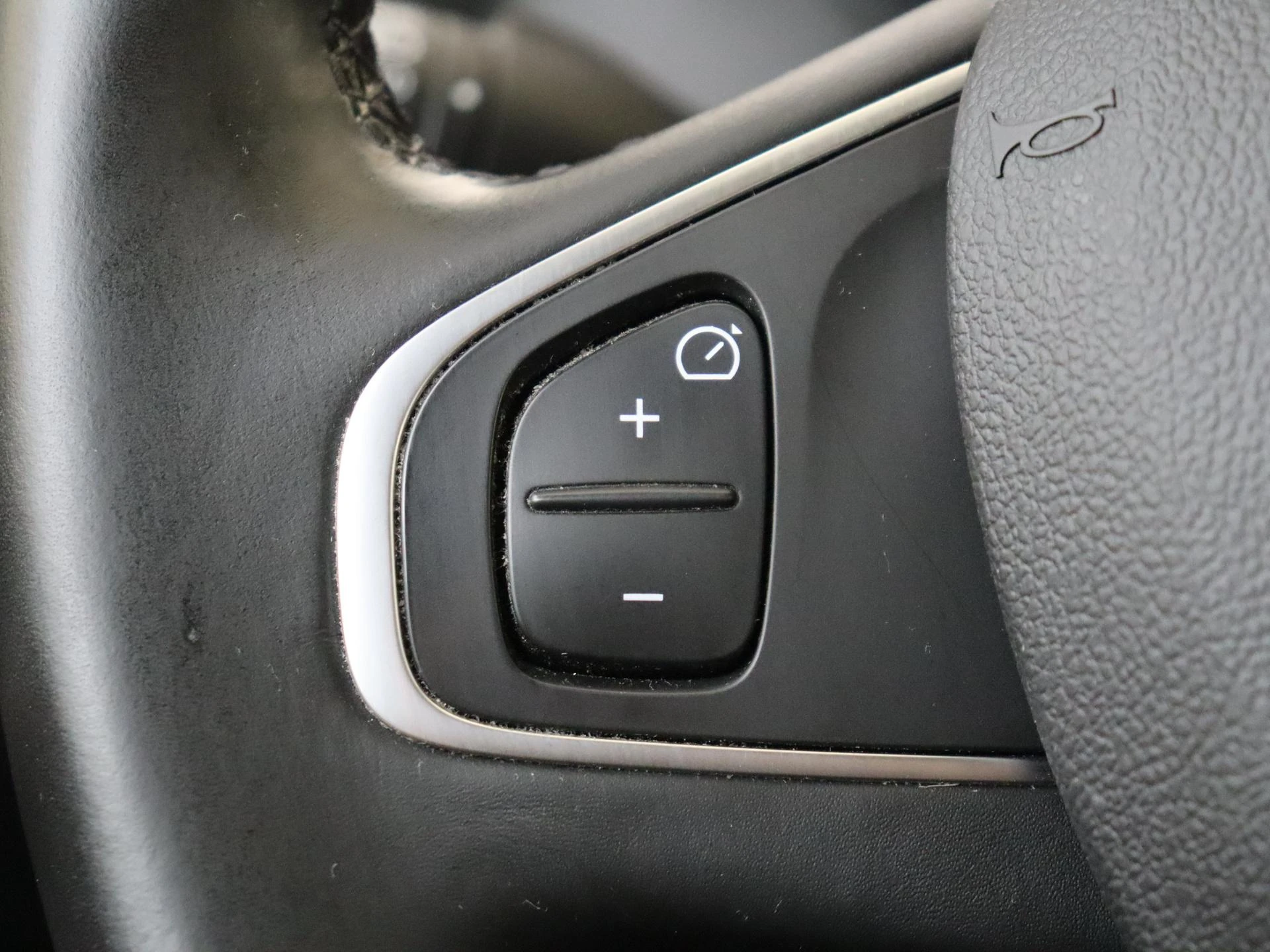 Renault-Captur-image-11