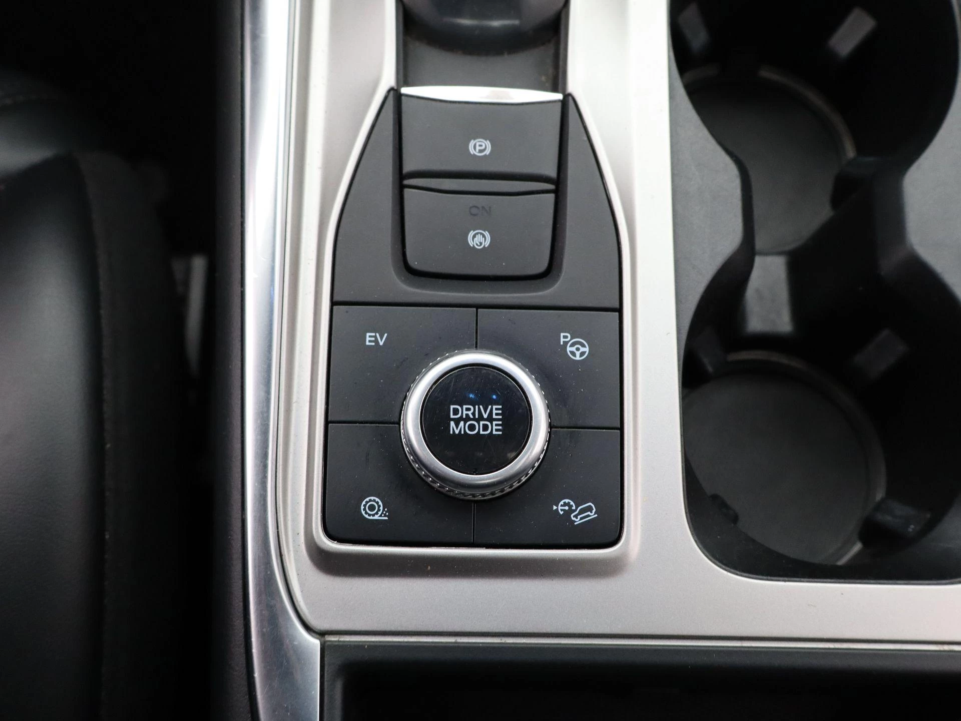 Ford-Explorer-image-25