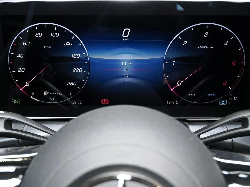 Mercedes-Benz-GLC 200 d-image-8