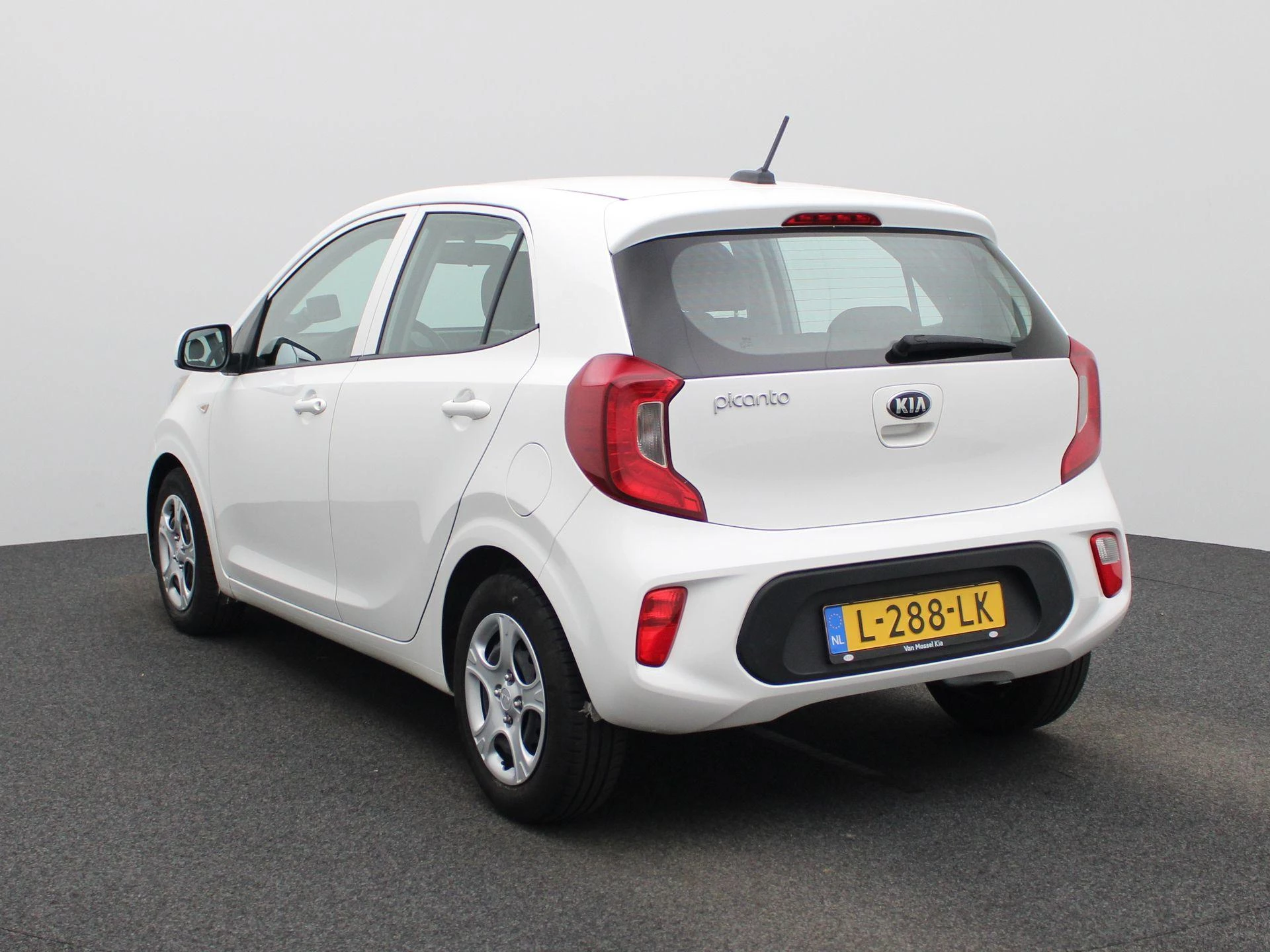 Kia-Picanto-image-1