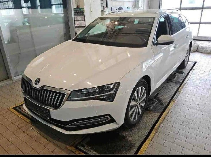 Škoda-Superb-image-0