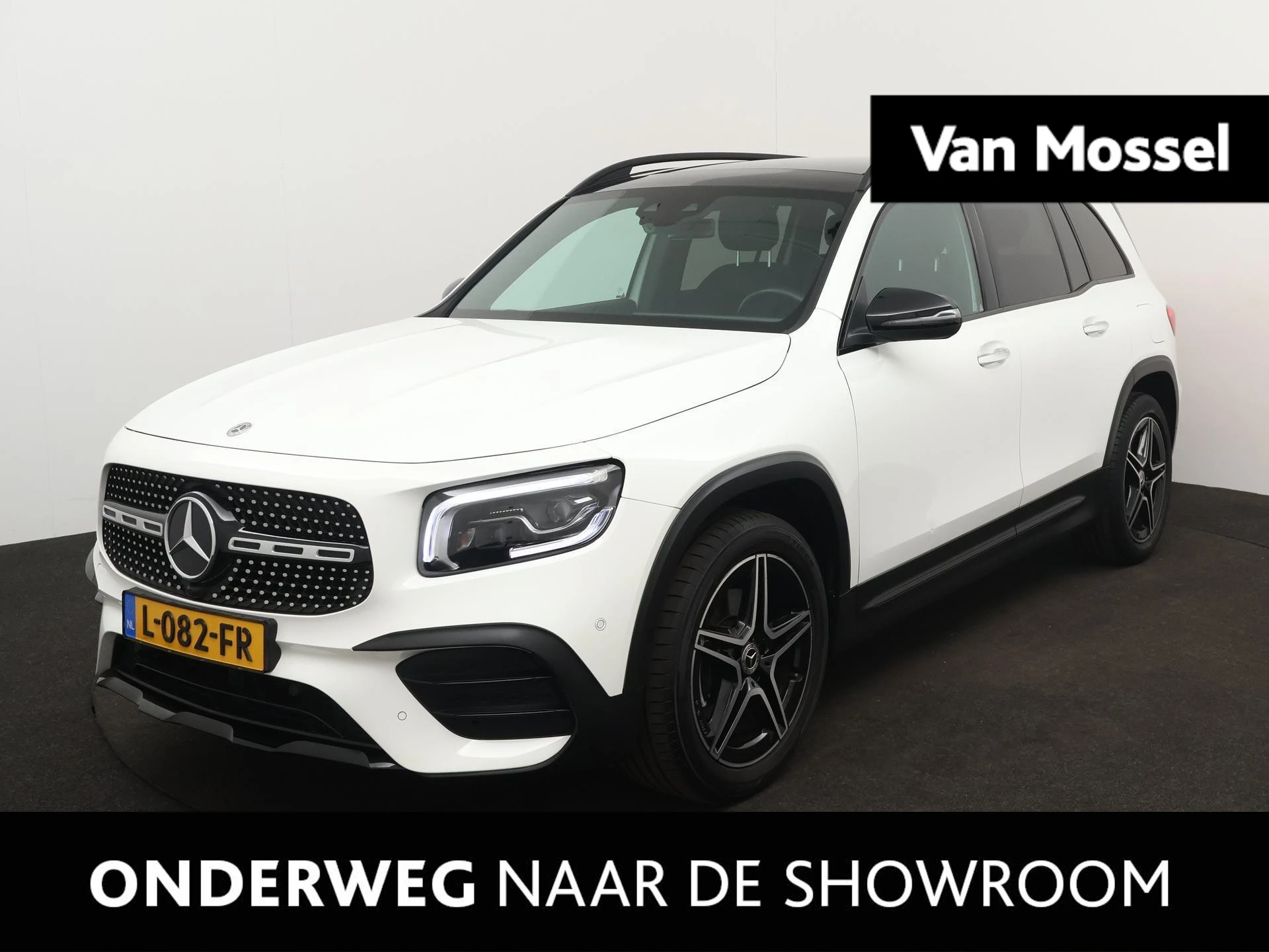 Mercedes-Benz-GLB-image-0