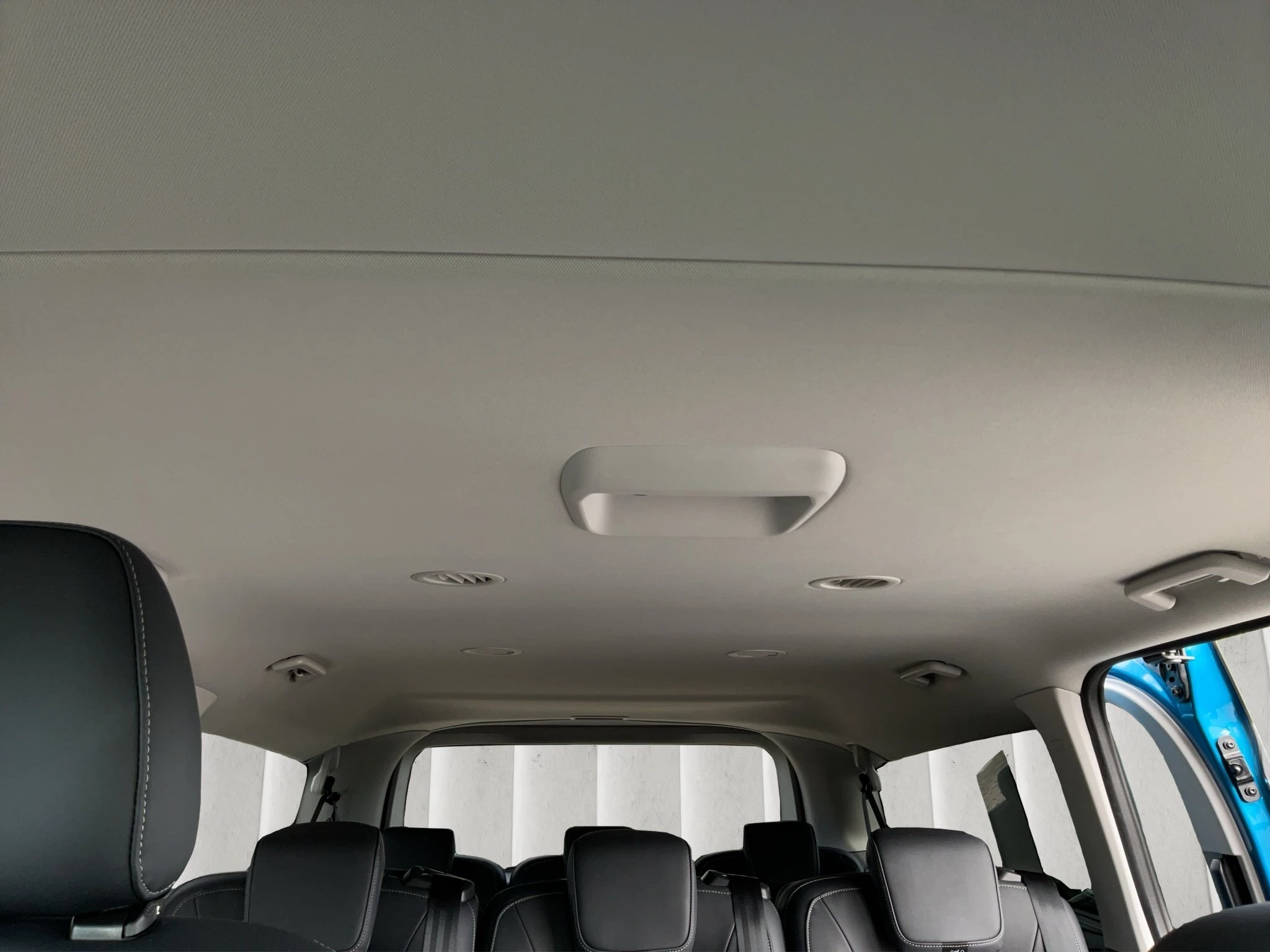 Ford-Tourneo Custom-image-15