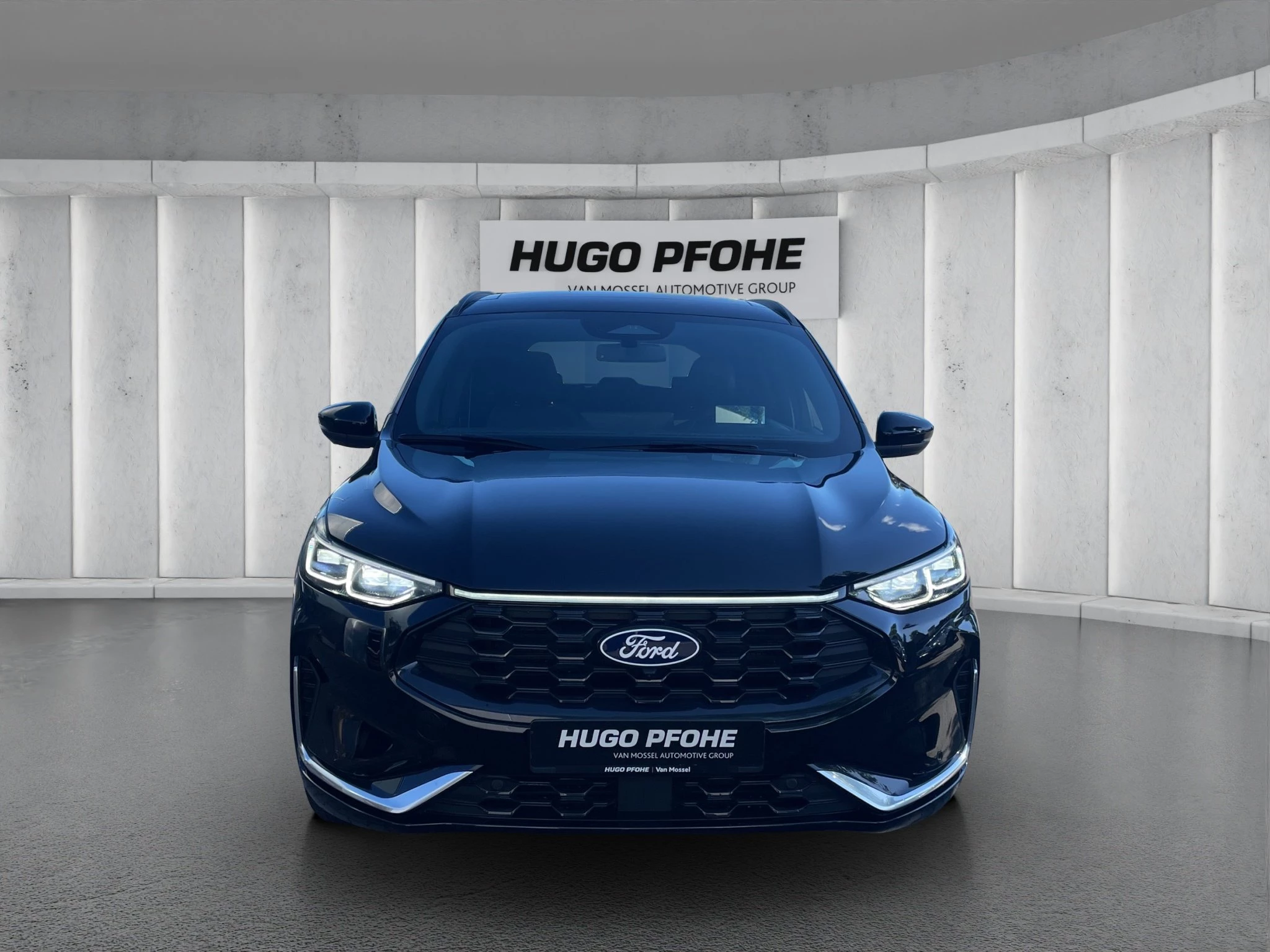 Ford Kuga ST-Line X Aut.*PANO*AHK*360GRAD*LED-MATRIX*NAVI*GRA*WINTER-PKT.