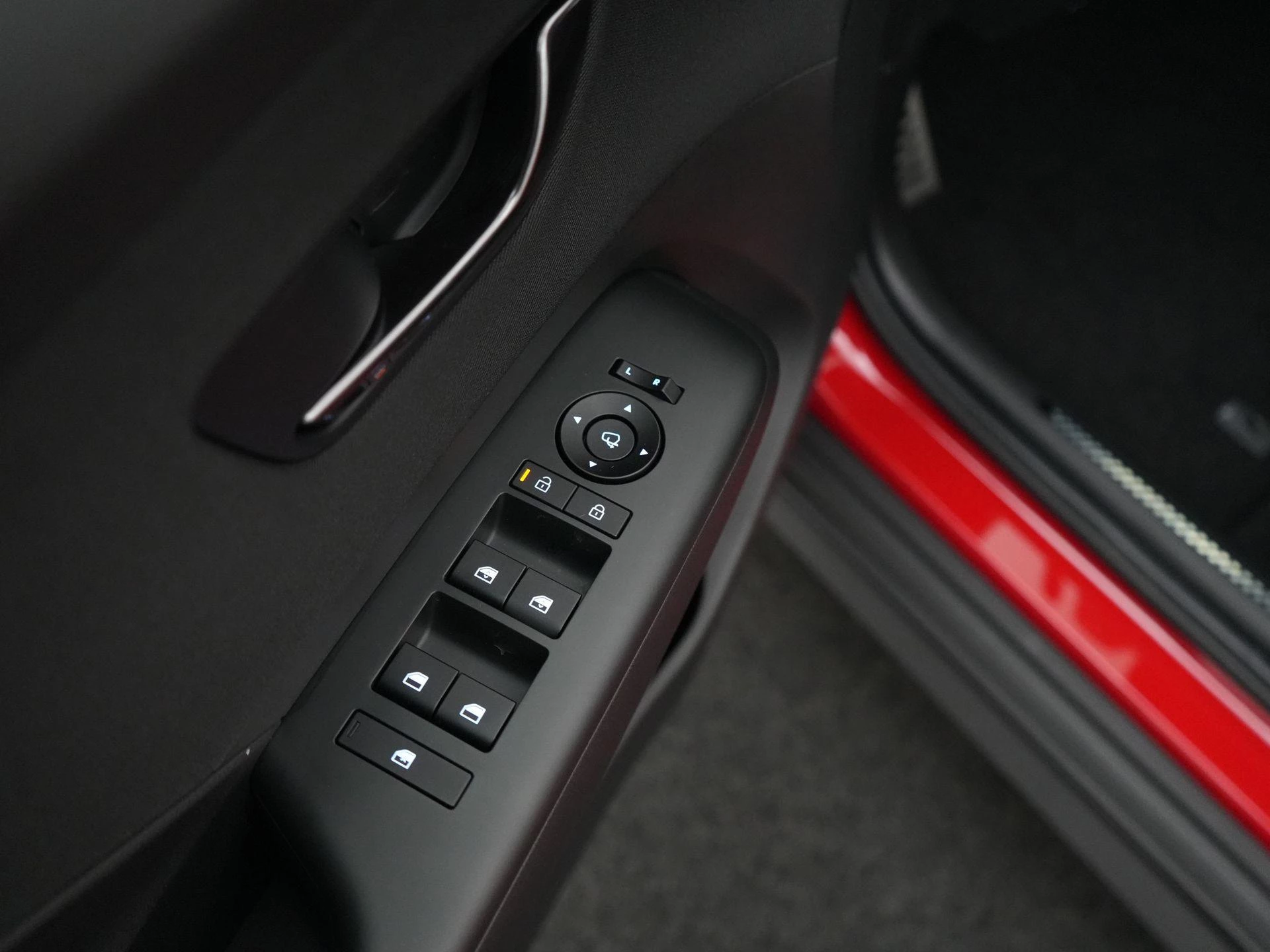 Hyundai-Kona-image-33