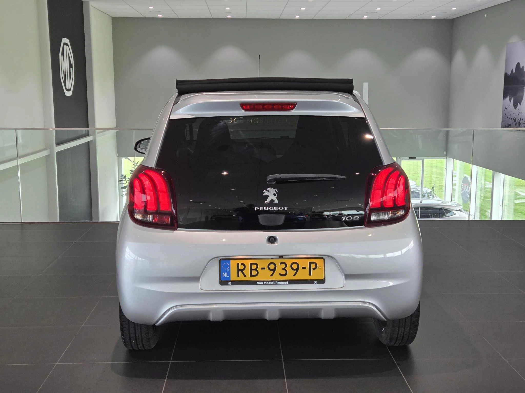 Peugeot-108-image-4
