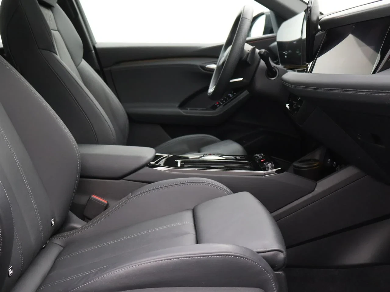 Audi Q6 e-tron Q6 e-Tron 100 kWh 50 Performance Advanced *AUTOMAAT*PANODAK*TREKHAAK*LEDER*CAMERA*NAVI*APP-CONNECT*...*