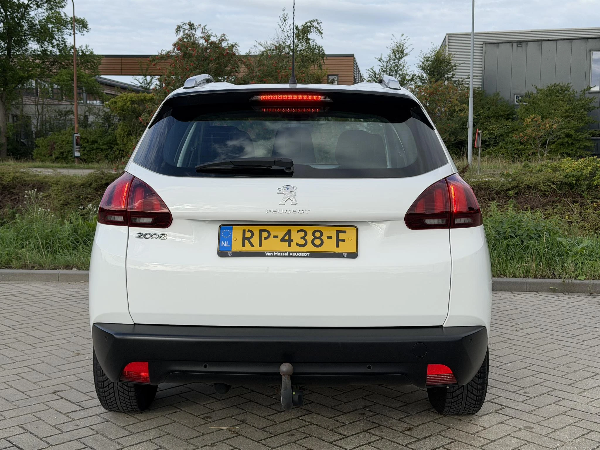 Peugeot-2008-image-6