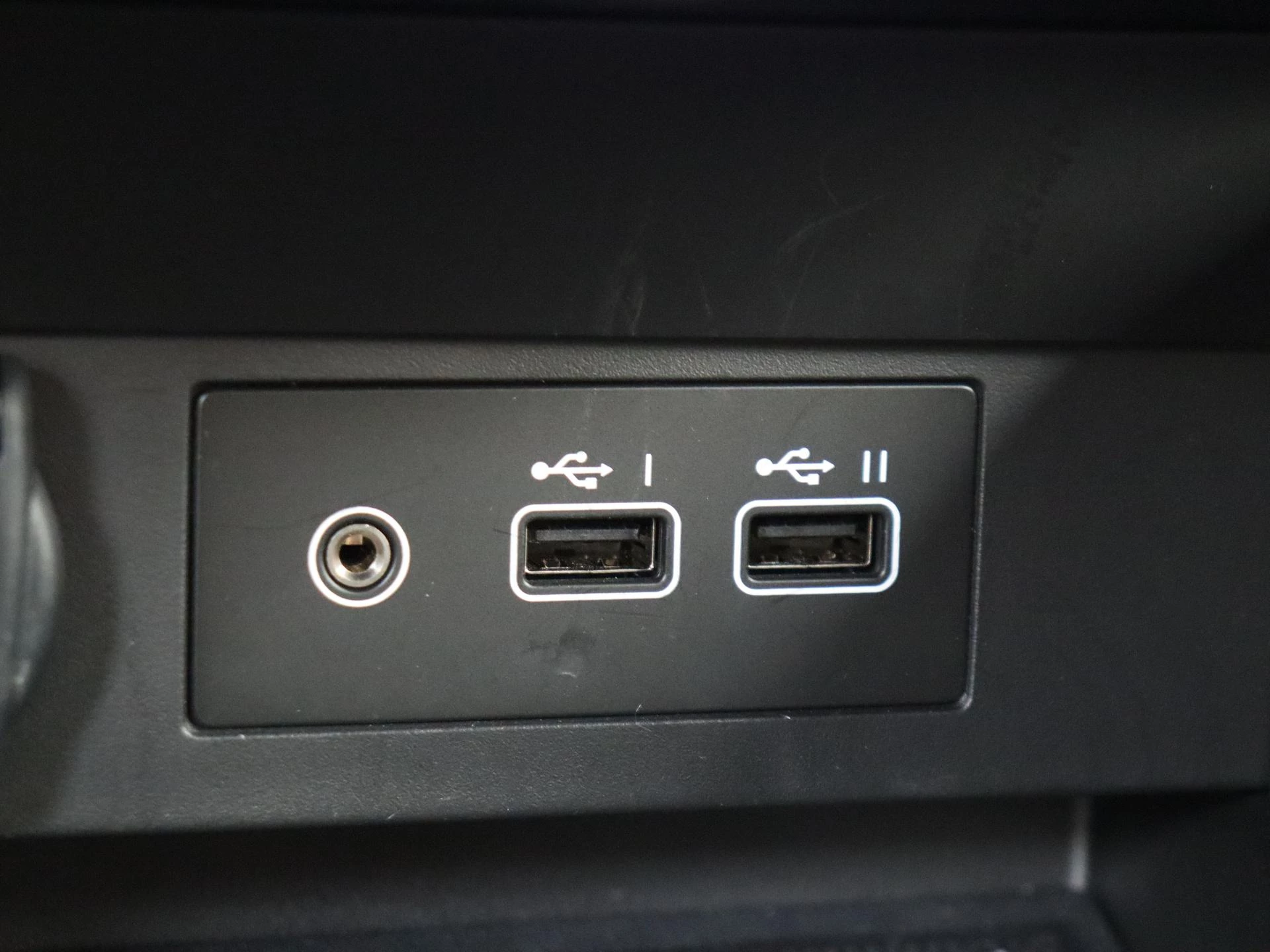 Renault-Clio-image-23