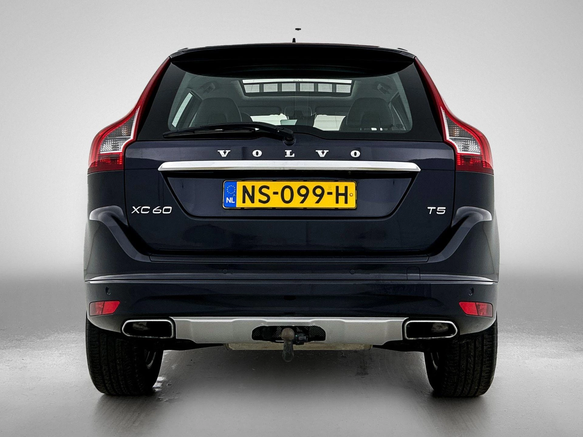 Volvo-XC60-image-2