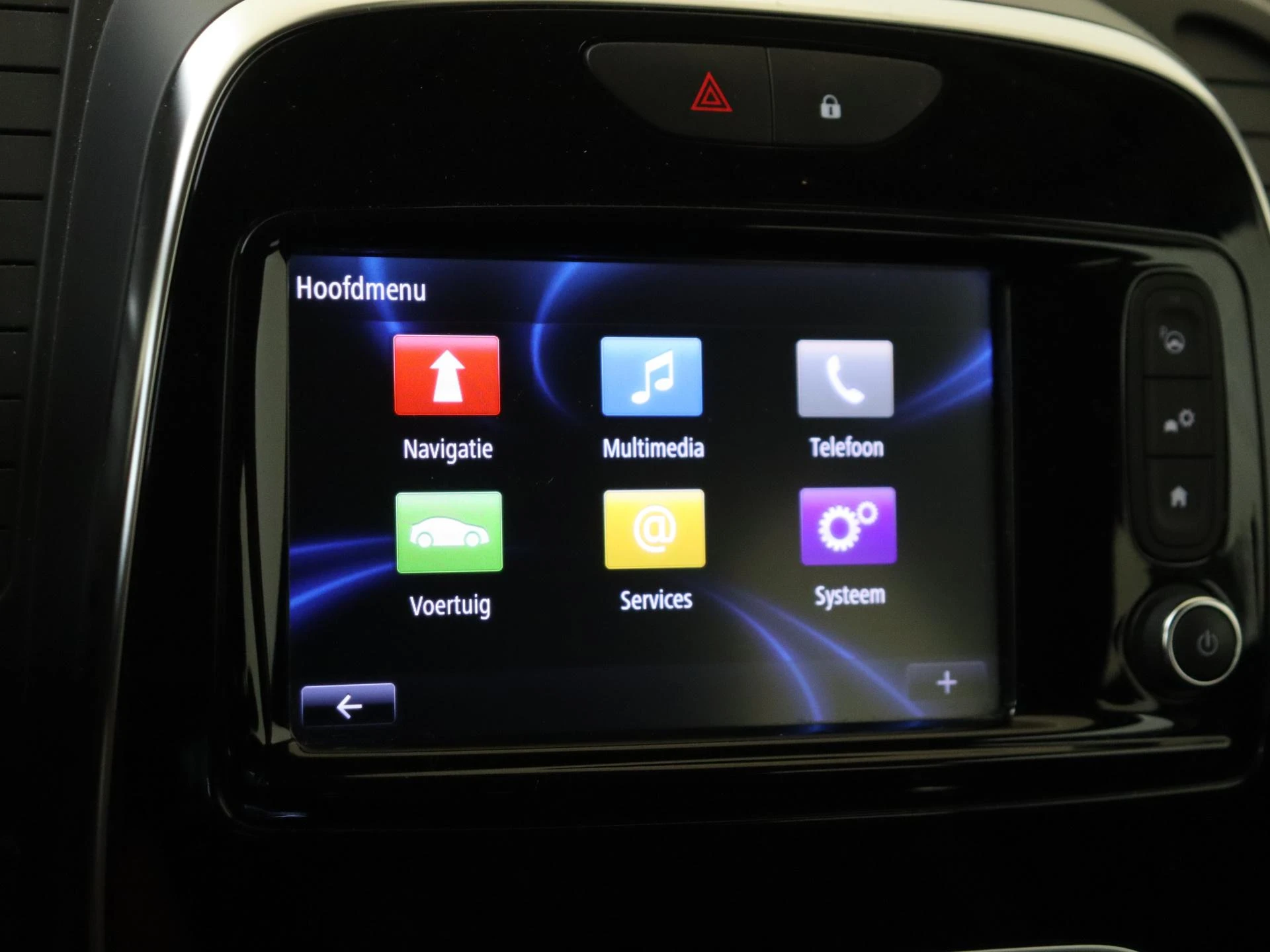 Renault-Captur-image-16