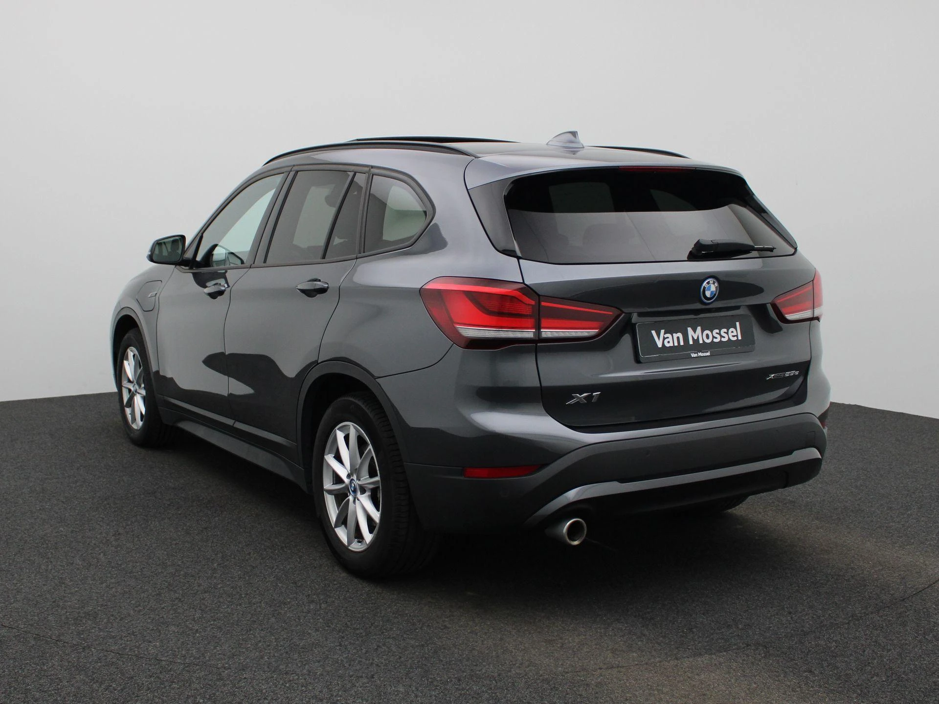 BMW-X1-image-1