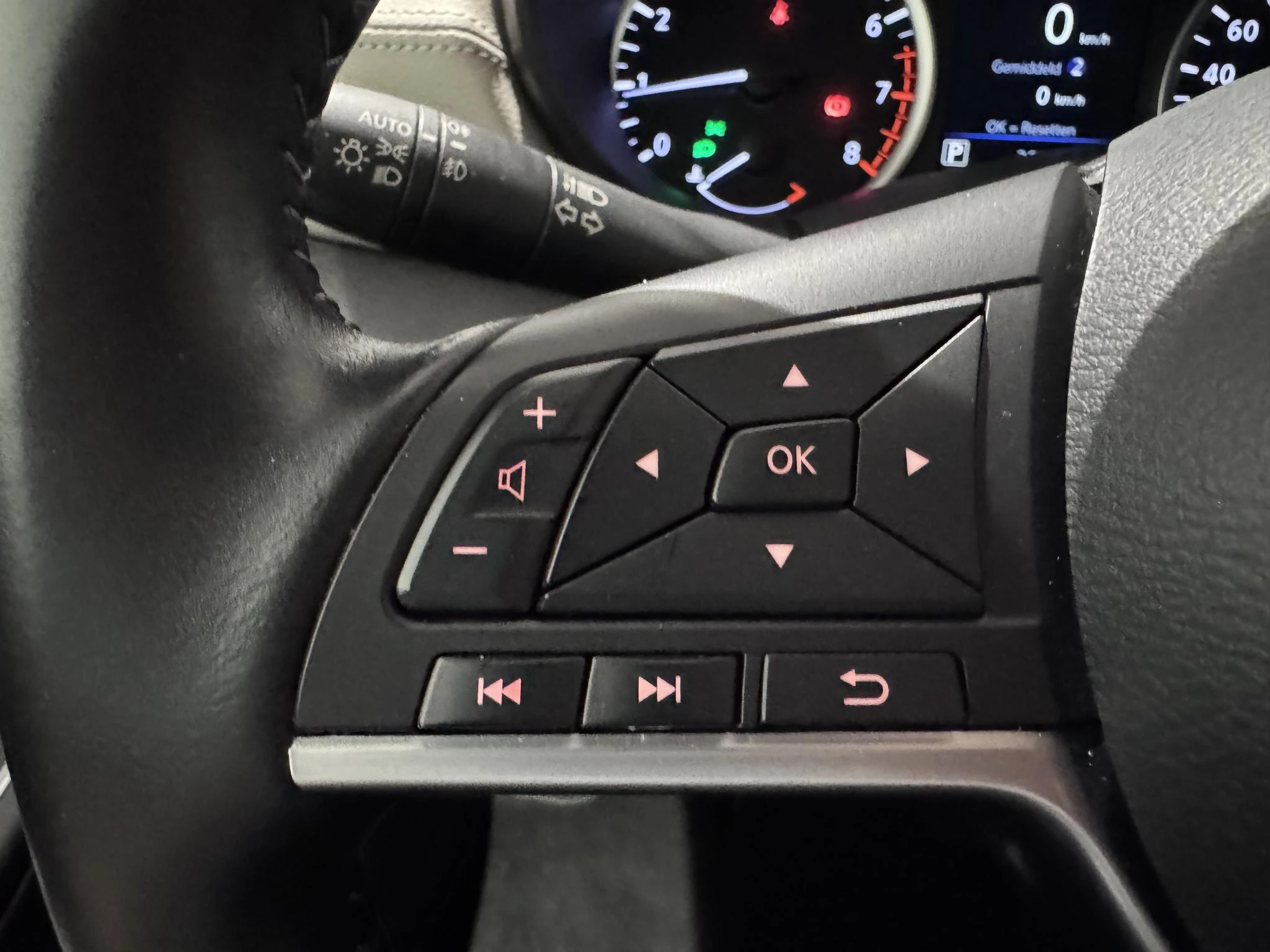Nissan-Micra-image-15