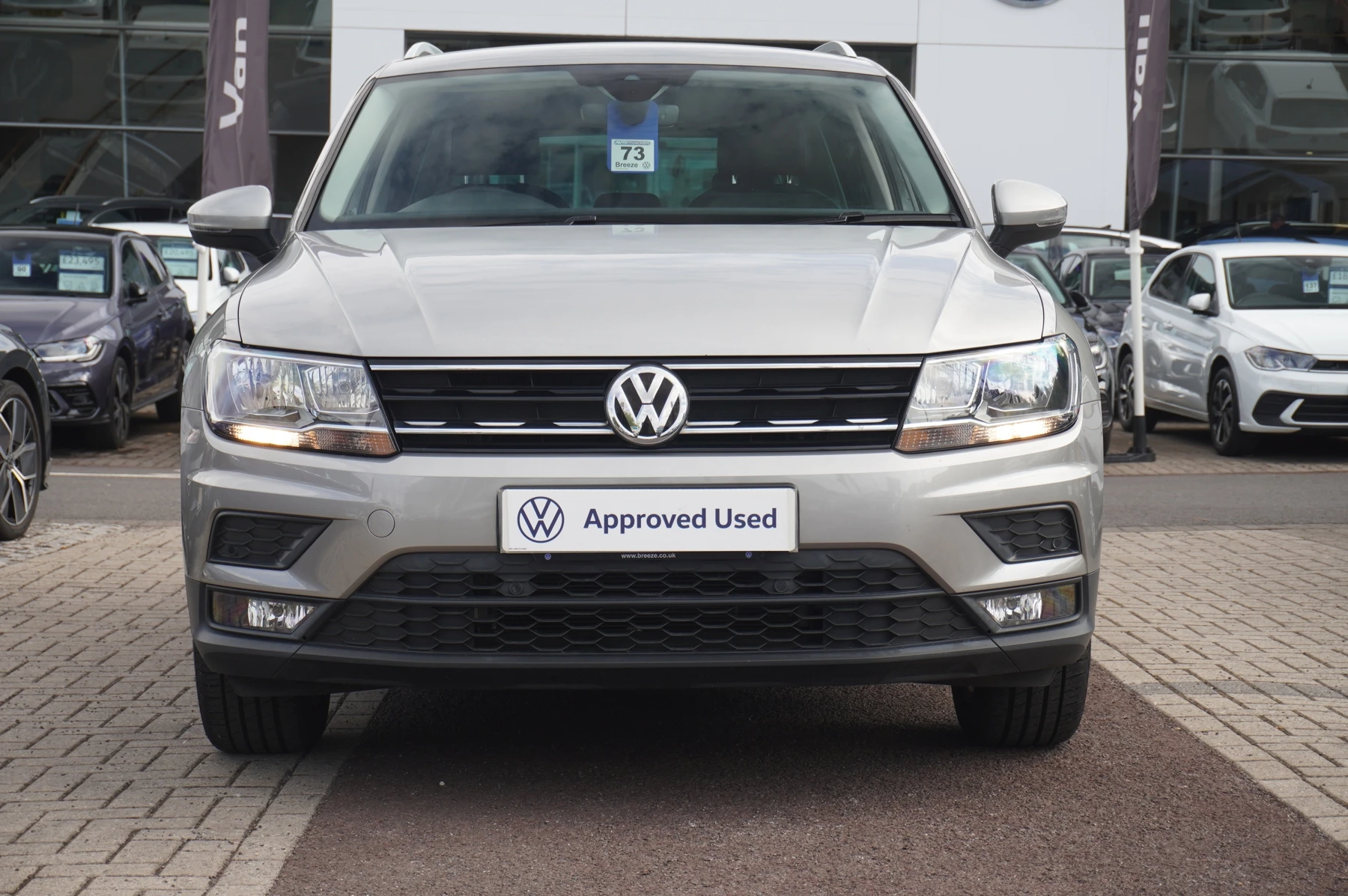 Volkswagen-Tiguan-image-6