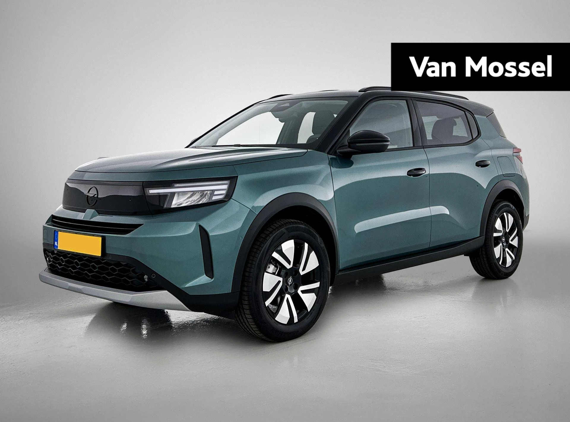 Opel-Frontera-image-0