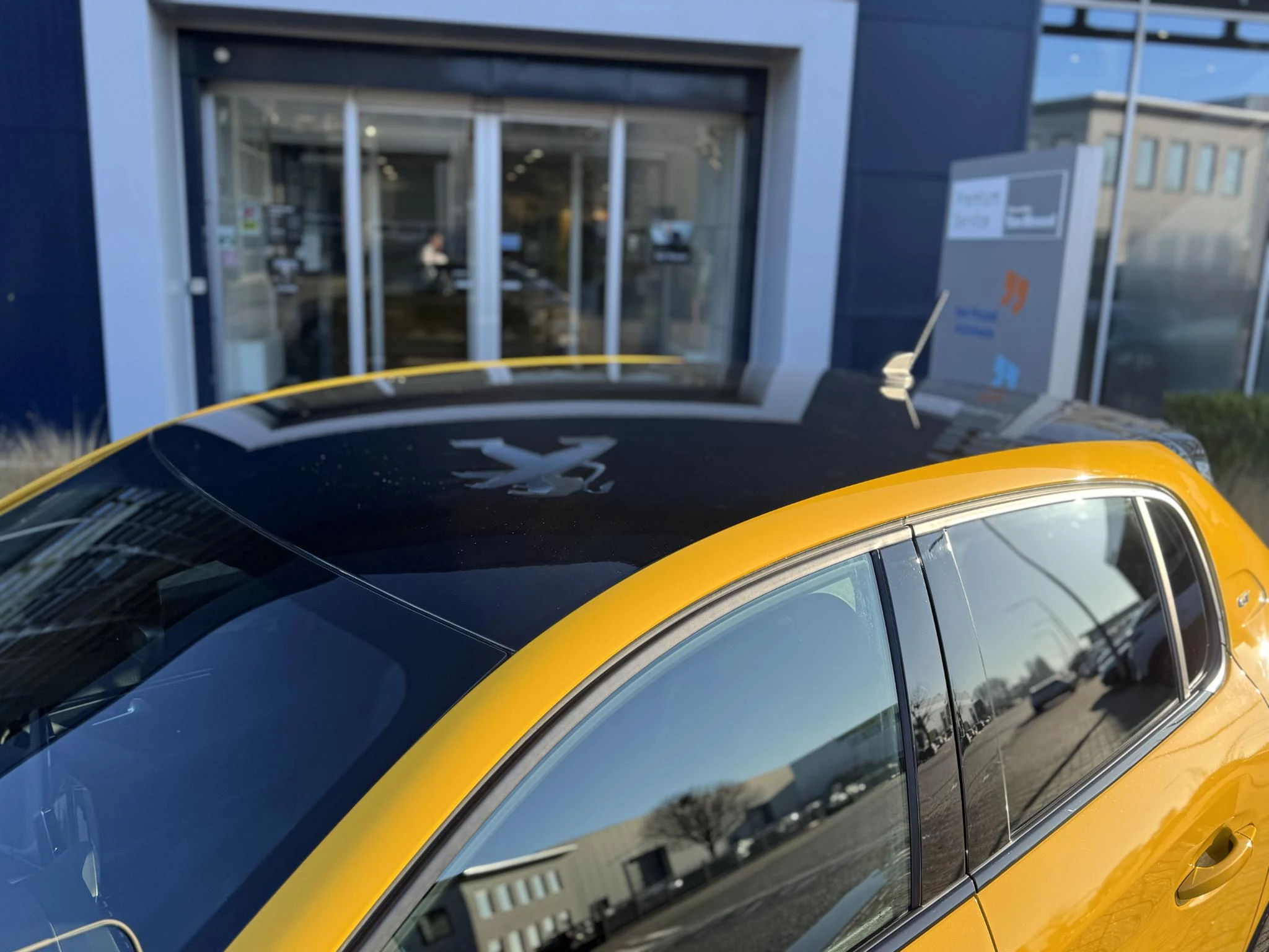 Peugeot-208-image-11