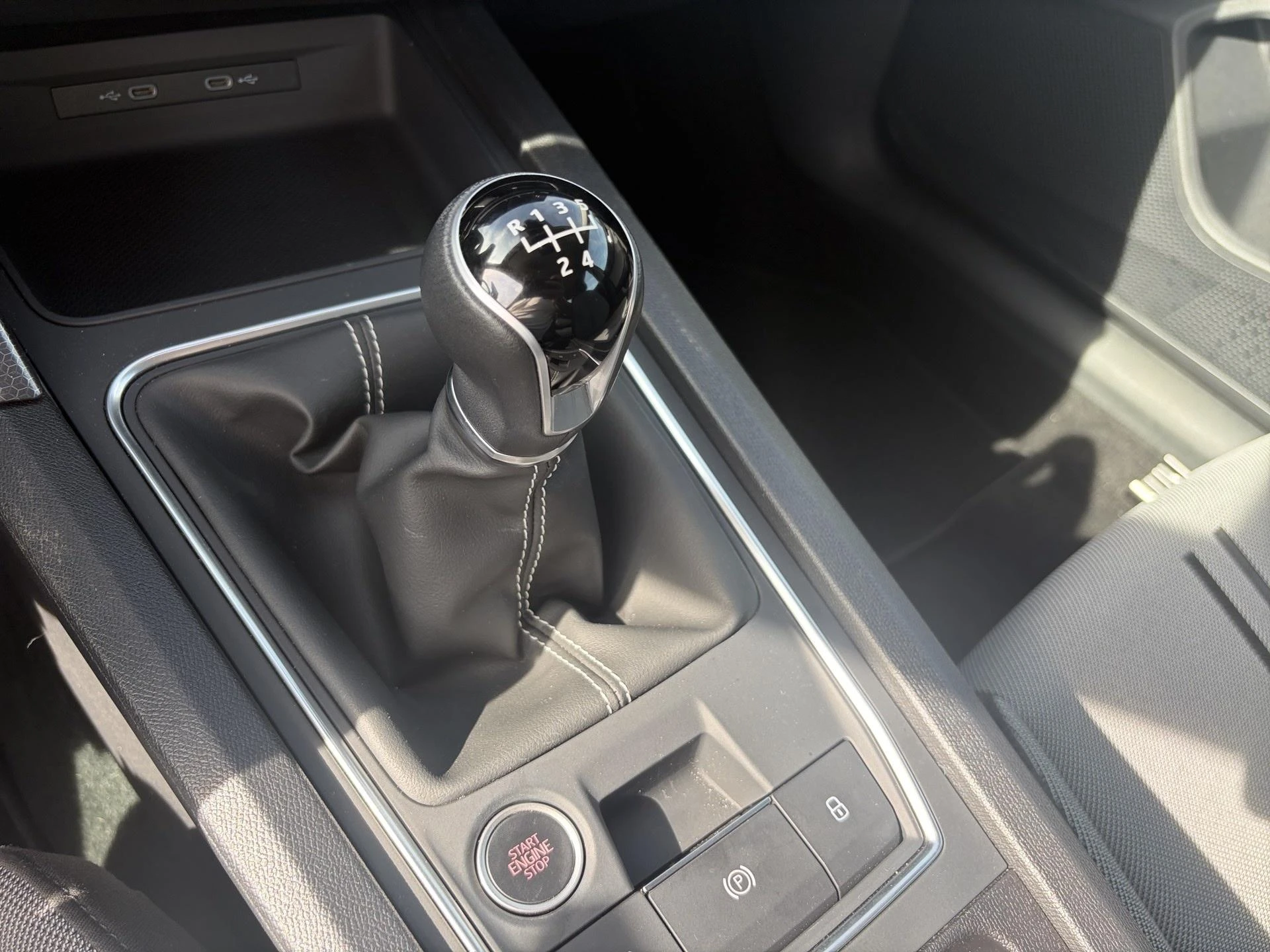 SEAT-Leon-image-8