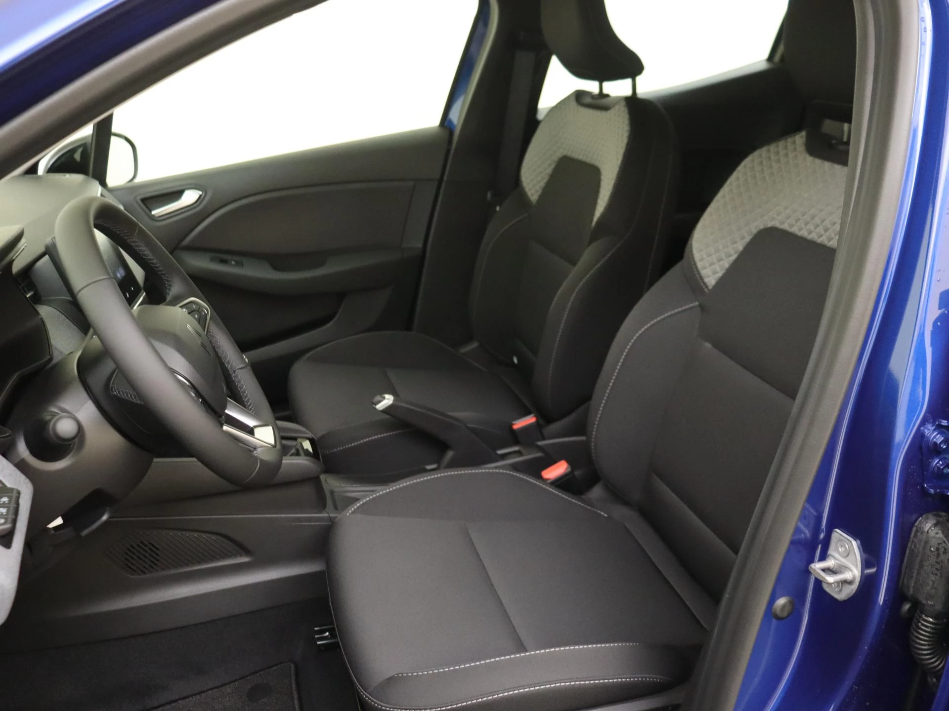 Renault-Clio-image-14