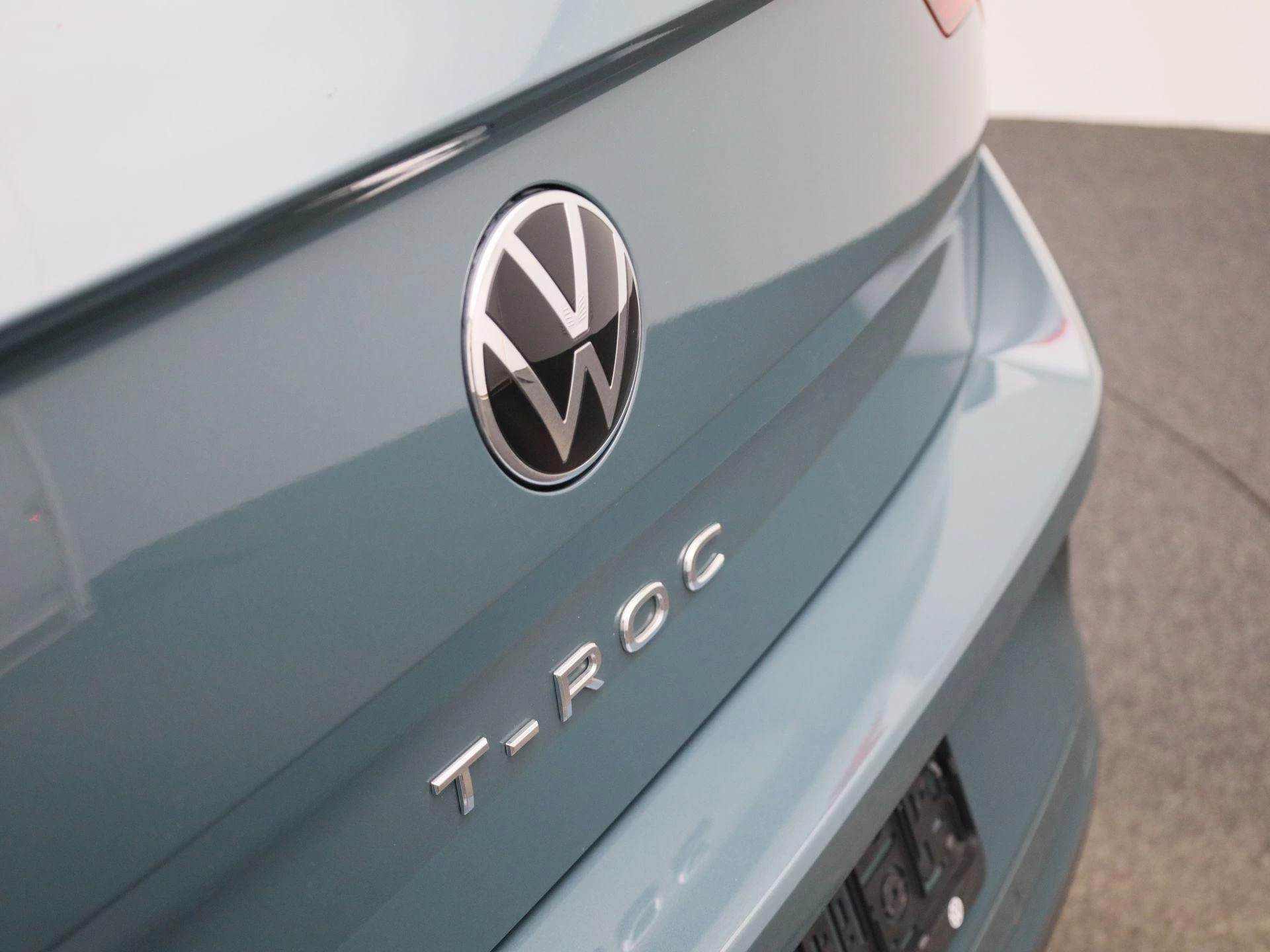 Volkswagen-T-Roc-image-30