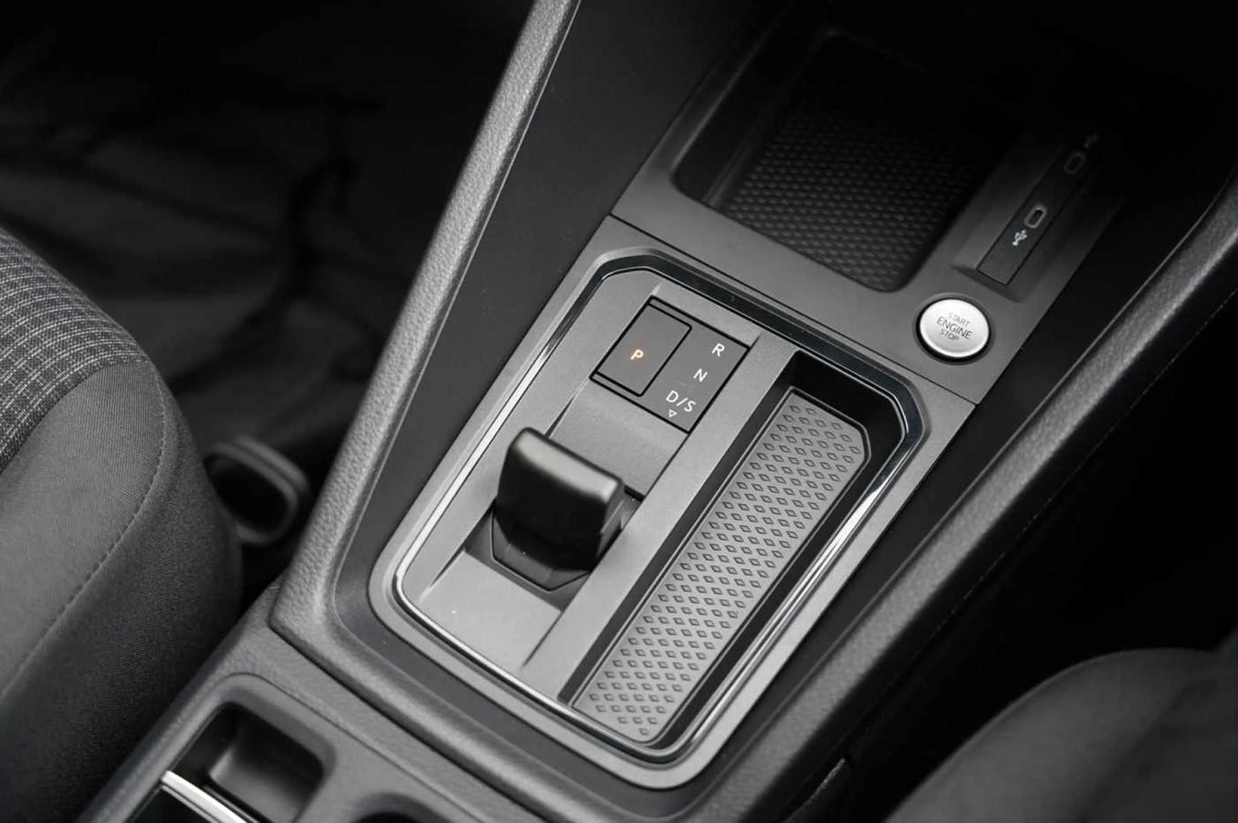 Volkswagen-Caddy-image-19