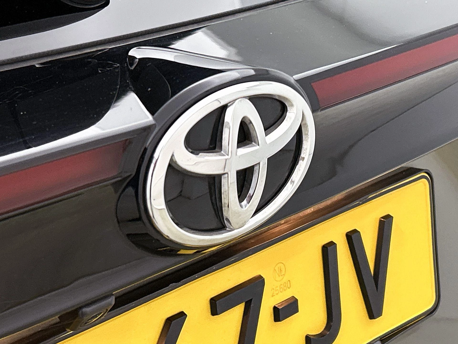 Toyota-Yaris Cross-image-28