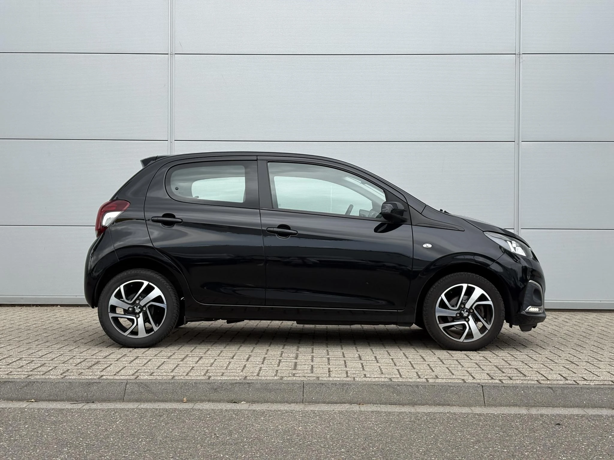 Peugeot-108-image-6