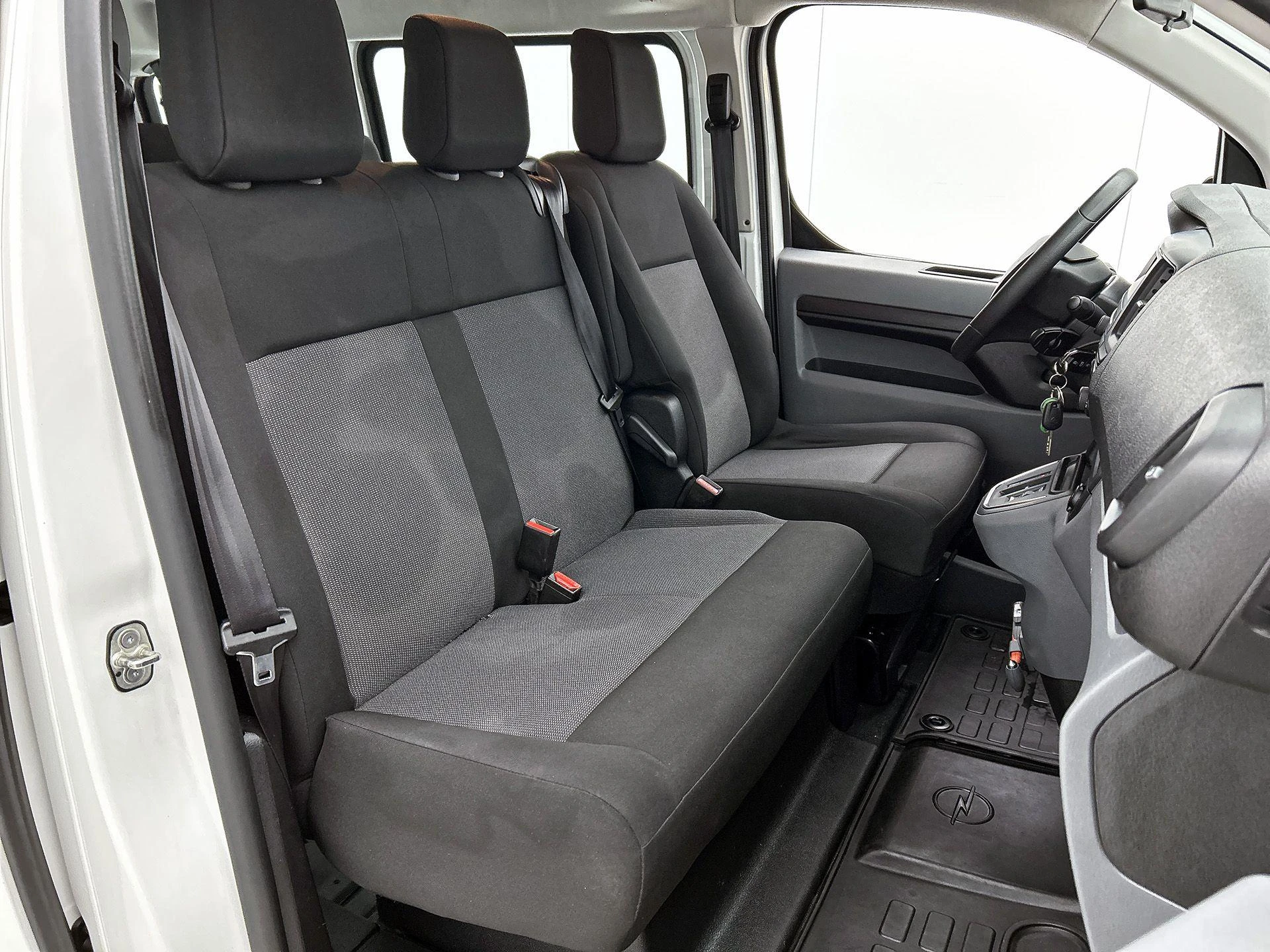 Opel-Vivaro-e-image-33