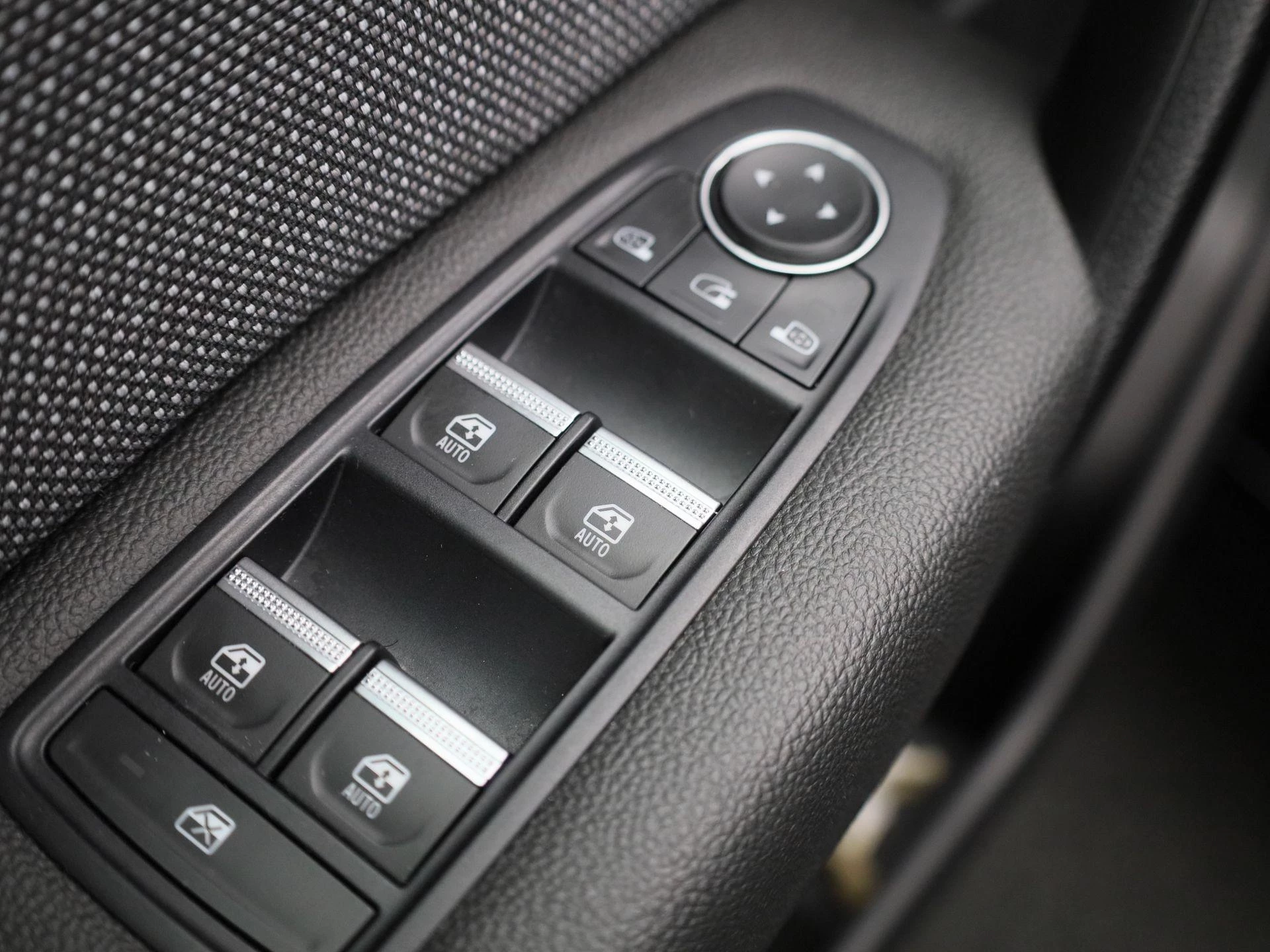 Renault-Captur-image-30