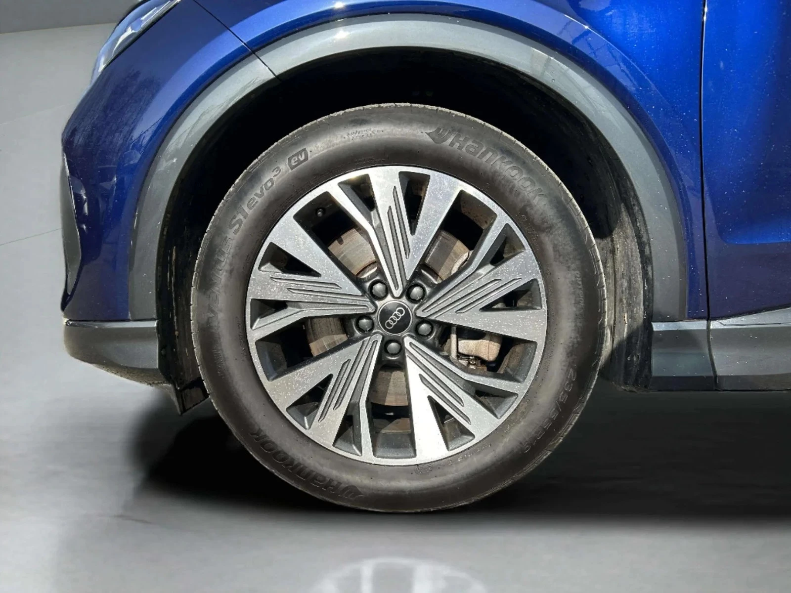 Audi-Q4 e-tron-image-8