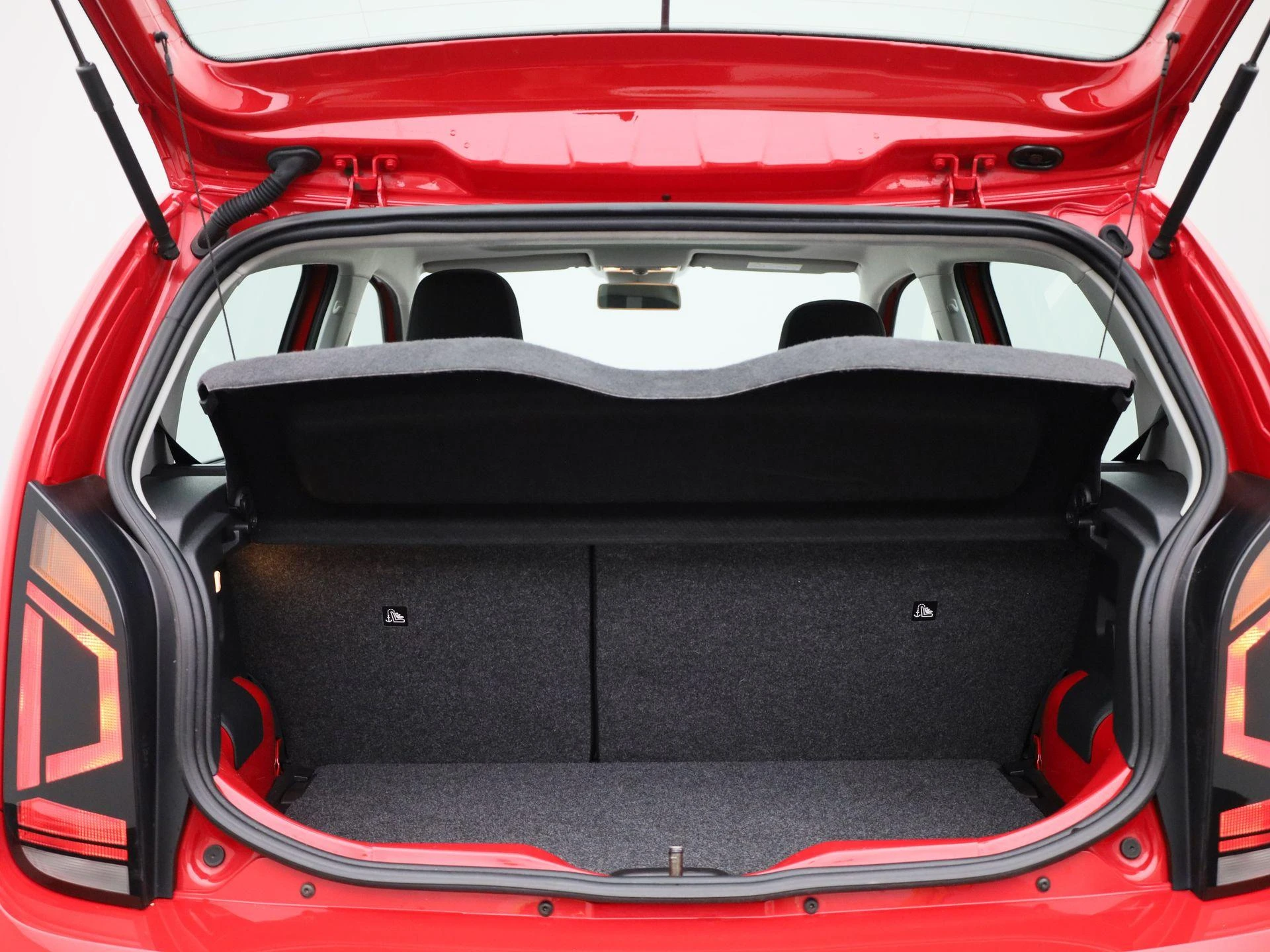 Volkswagen-up!-image-13