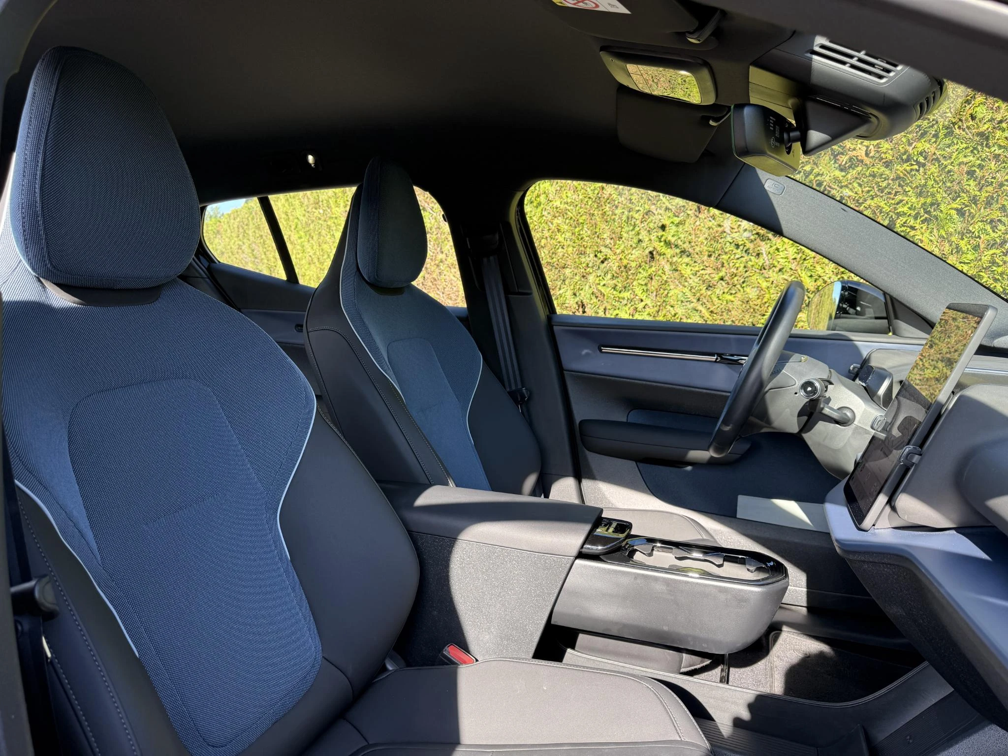 Volvo-EX30-image-13