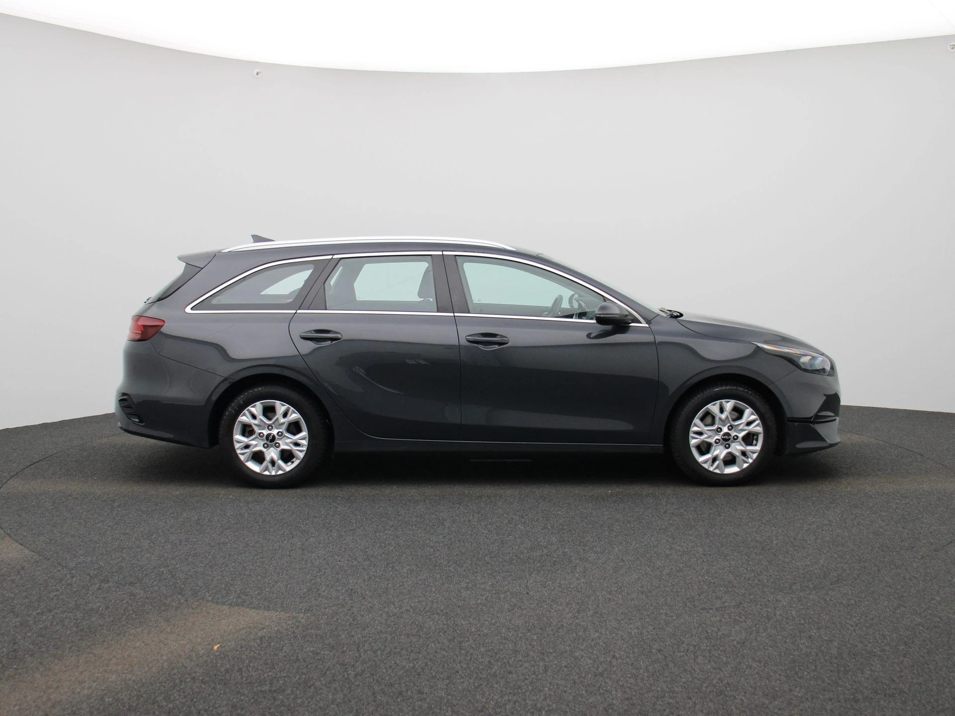 Kia-Ceed Sportswagon-image-5