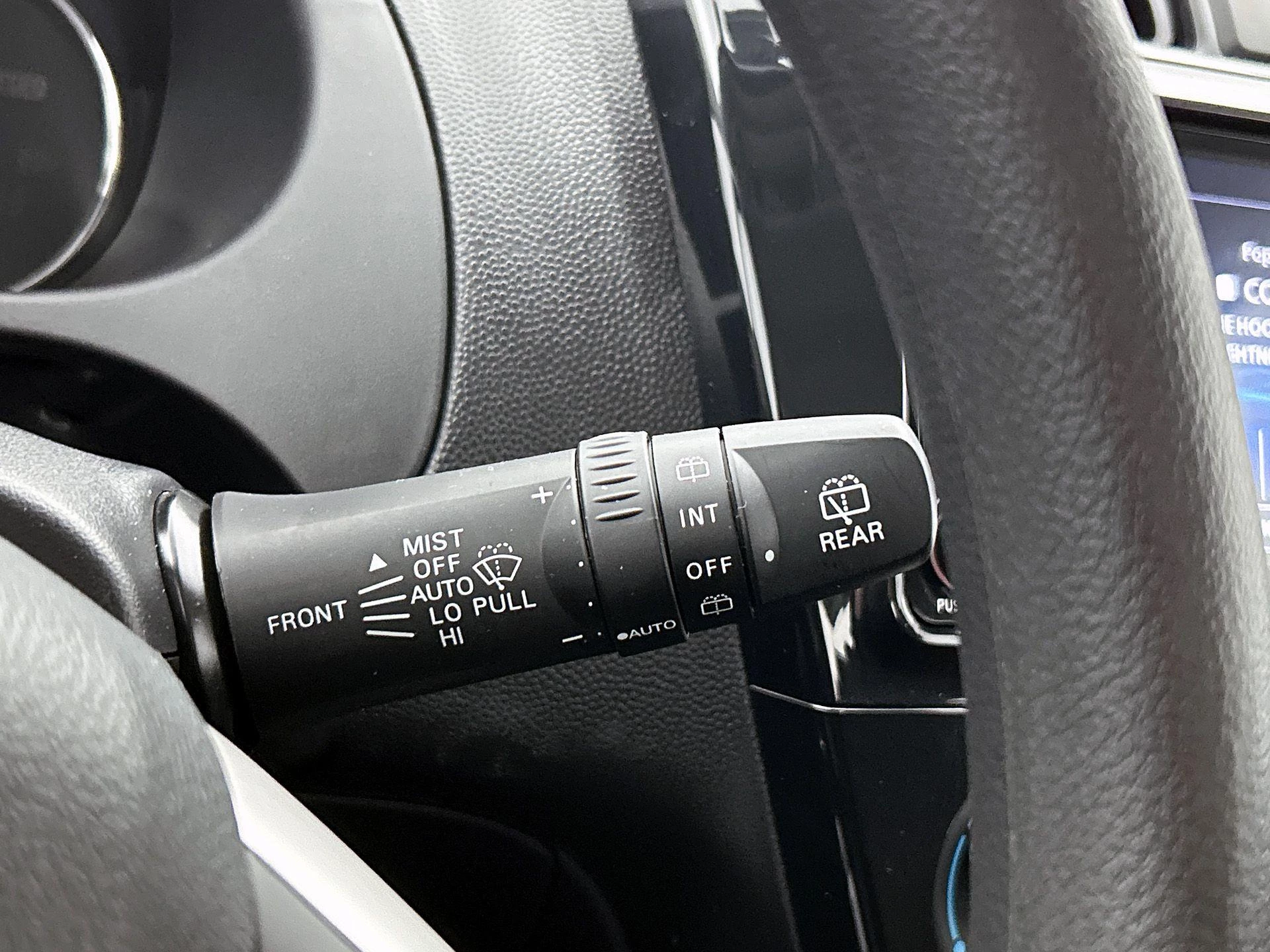 Mitsubishi-Space Star-image-6