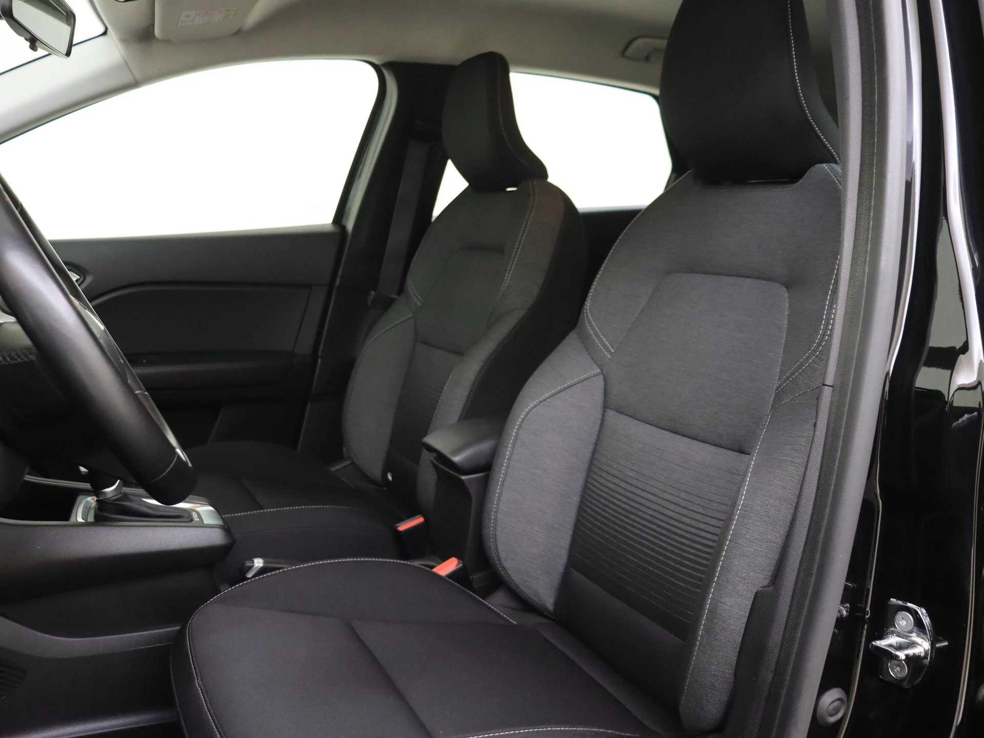 Renault-Captur-image-13