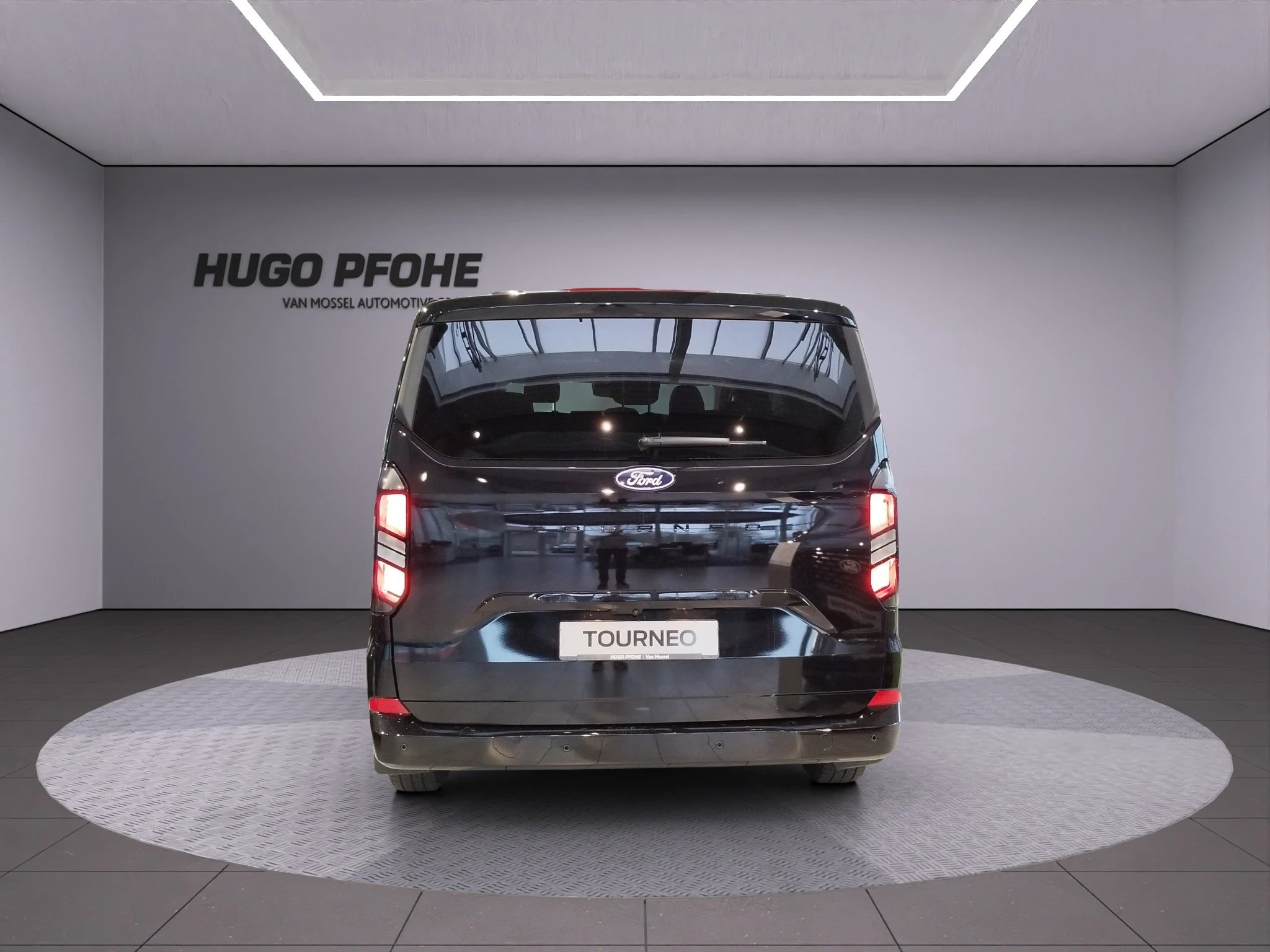 Ford-Tourneo Custom-image-4