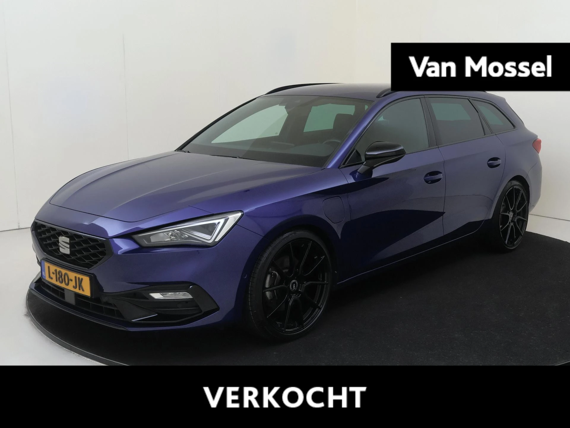 SEAT-Leon-image-0