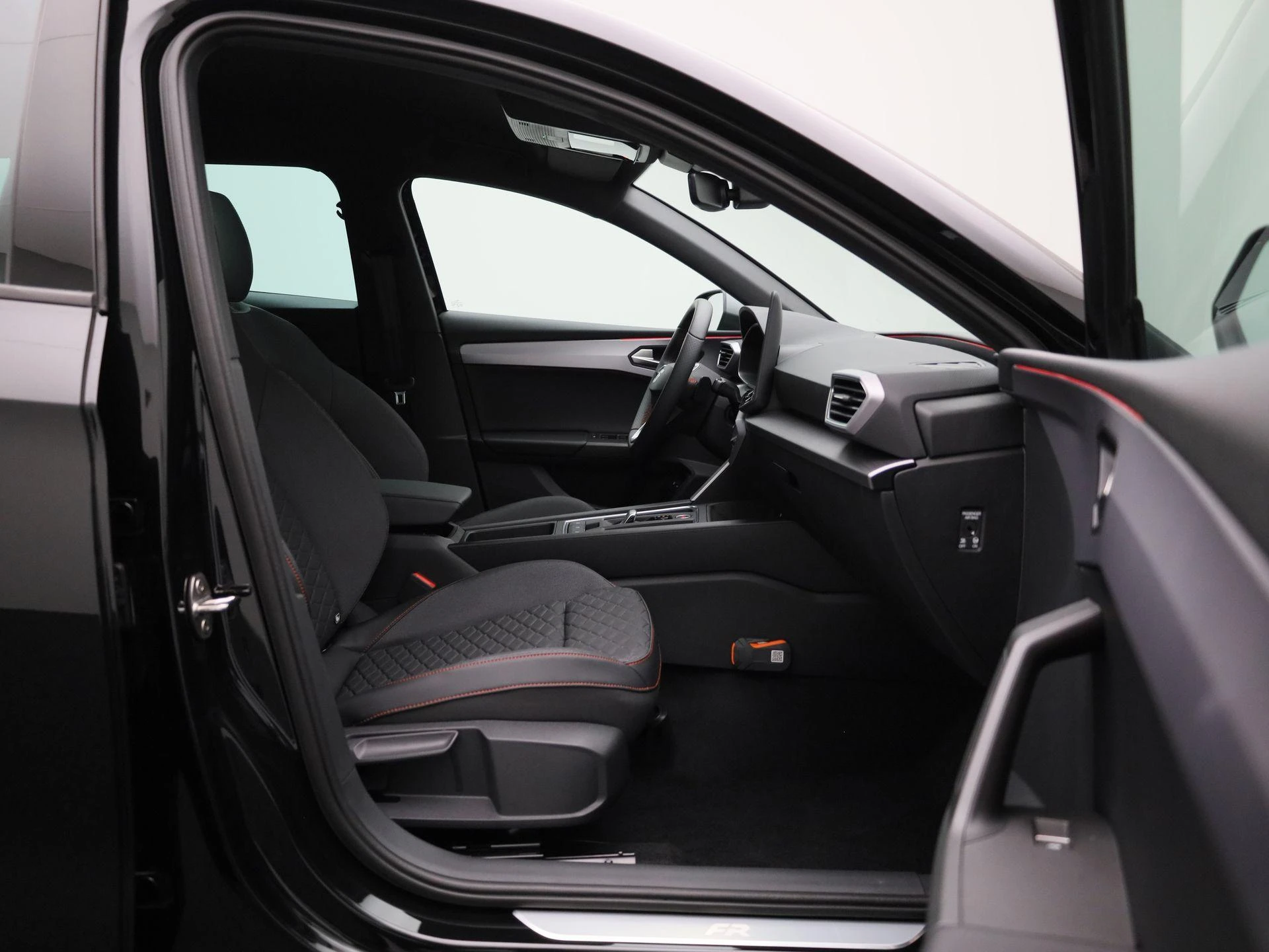 SEAT Leon Sportstourer 1.5 TSI e-Hybrid FR Business