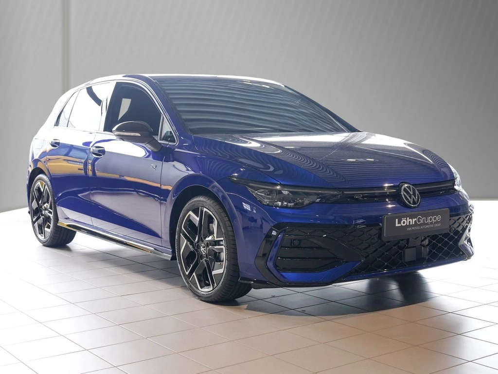 Volkswagen Golf 1,5 l eTSI DSG R-Line AHK LM18" SOUND HK