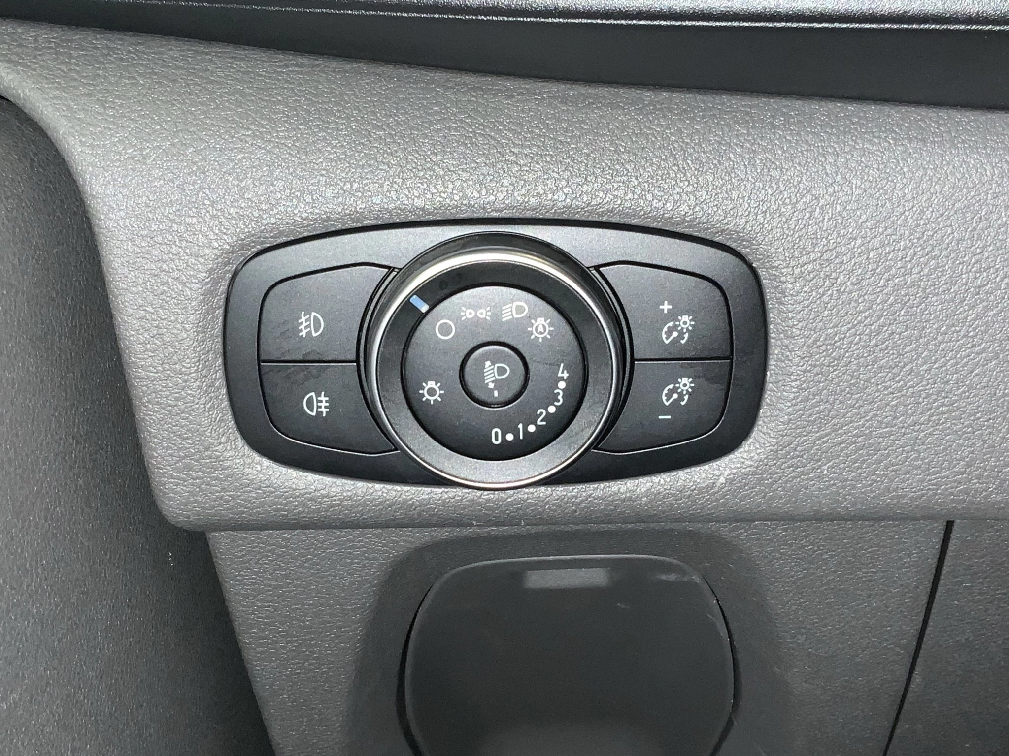 Ford-Transit Custom-image-20