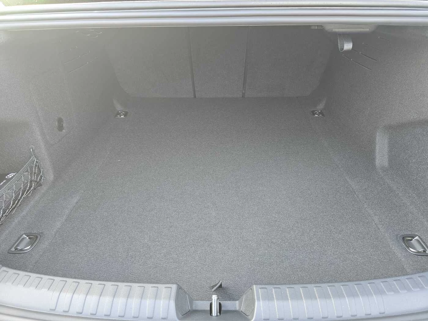 Audi-A6-image-19