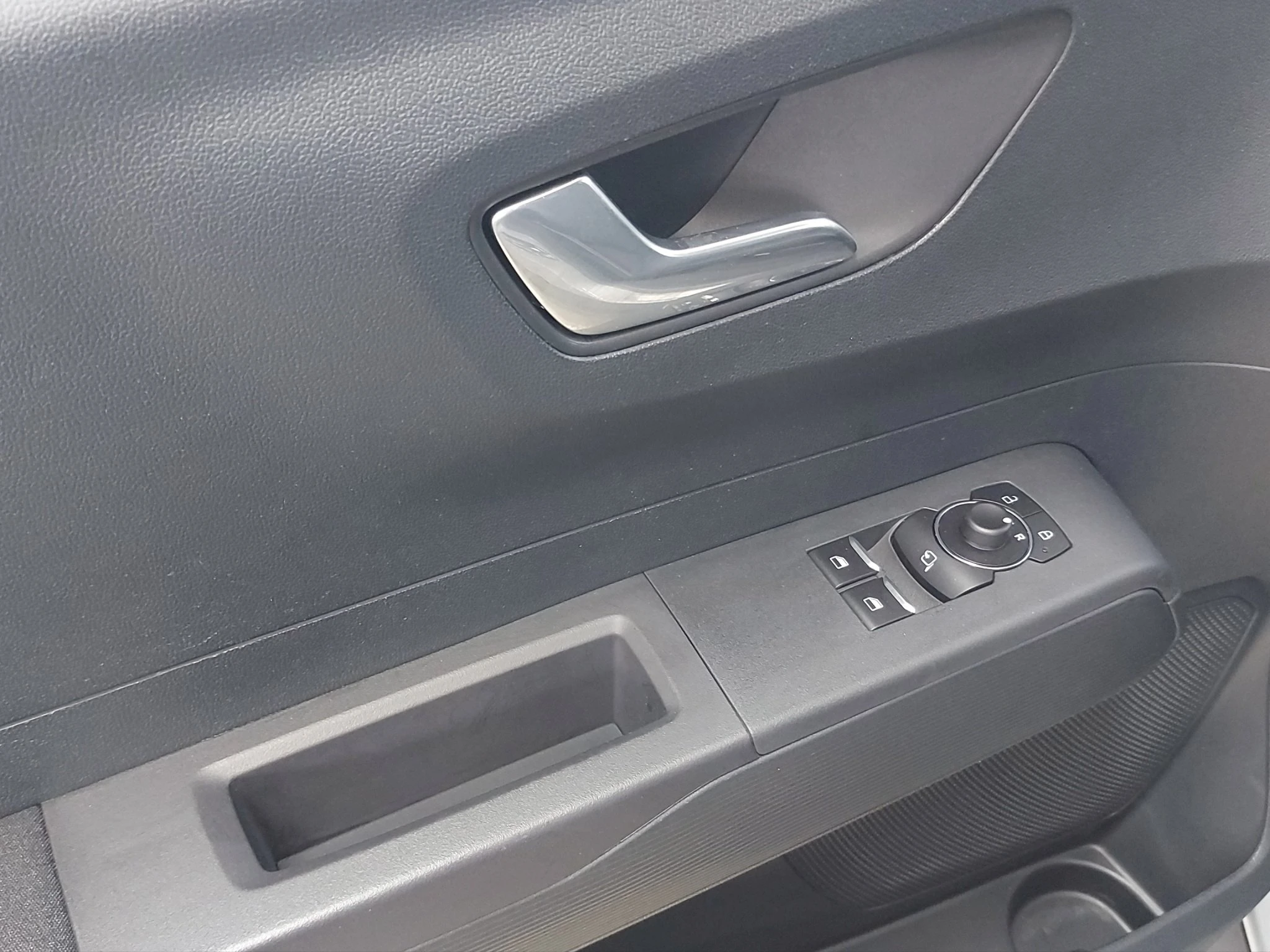Ford Transit Courier 1.0 EcoBoost Active /EURO 6e)
